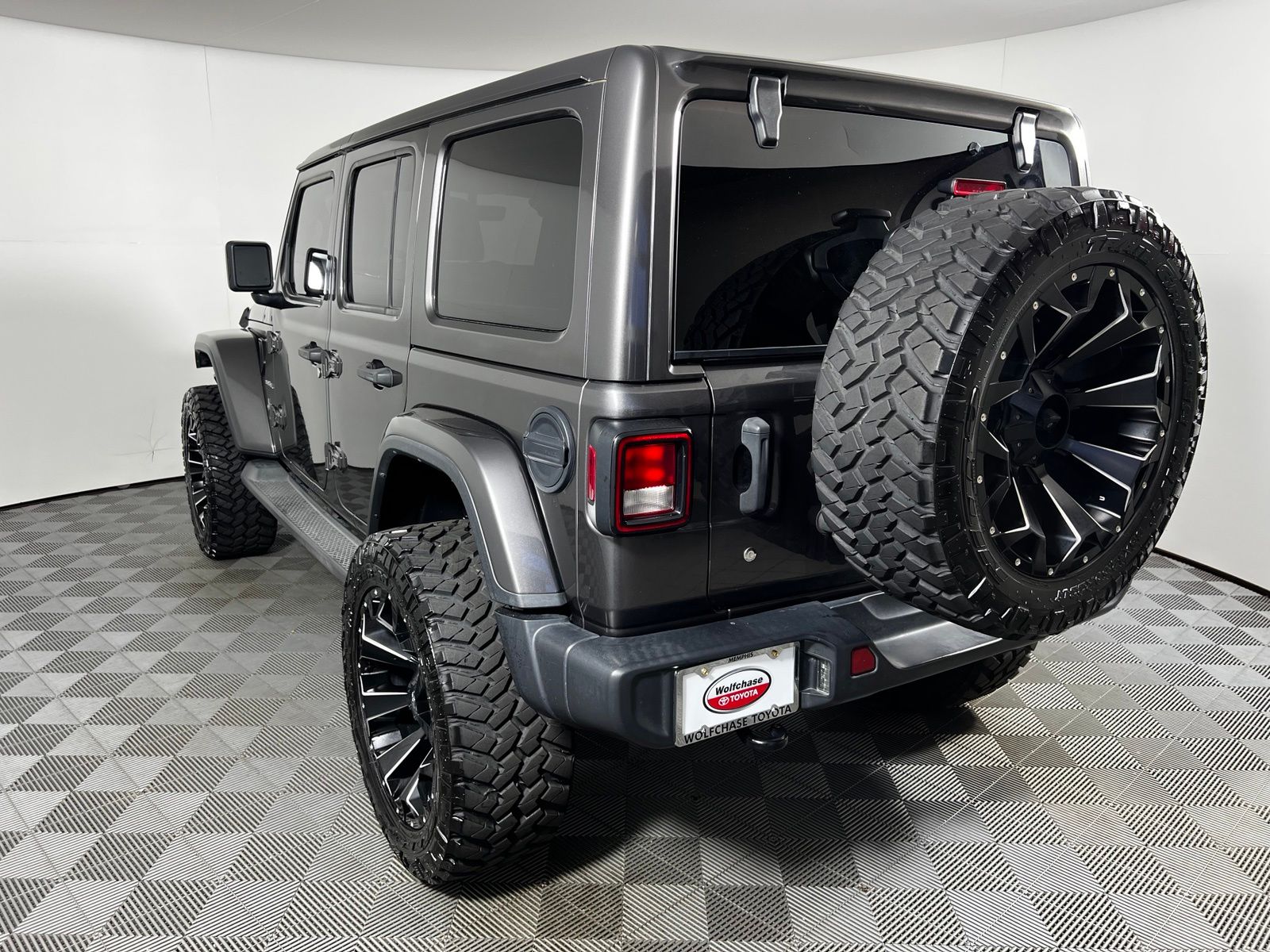 Thumbnail: 2019 Jeep Wrangler - 7
