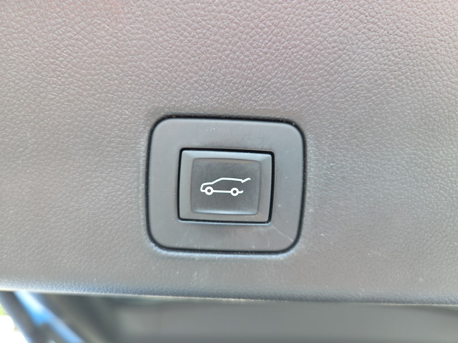 used 2024 Chevrolet TrailBlazer car, priced at $24,869