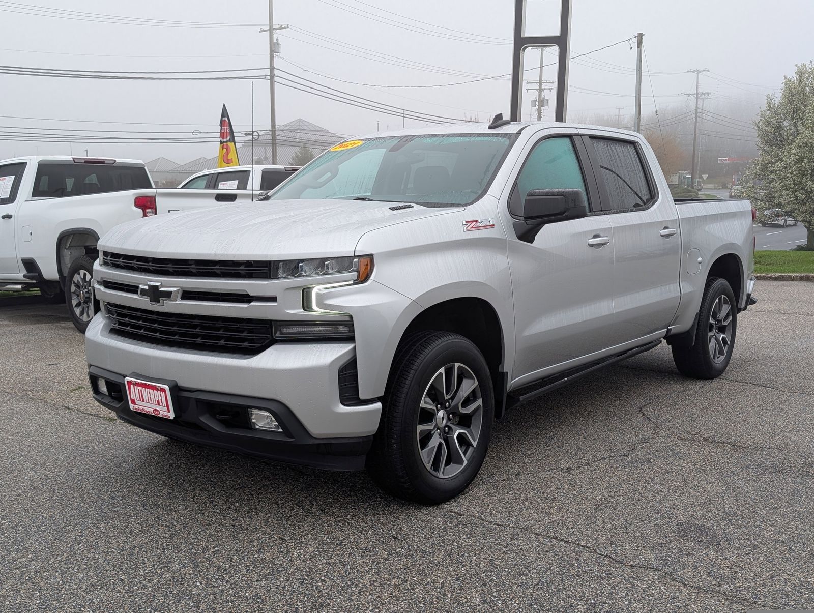 View vehicle photo 7