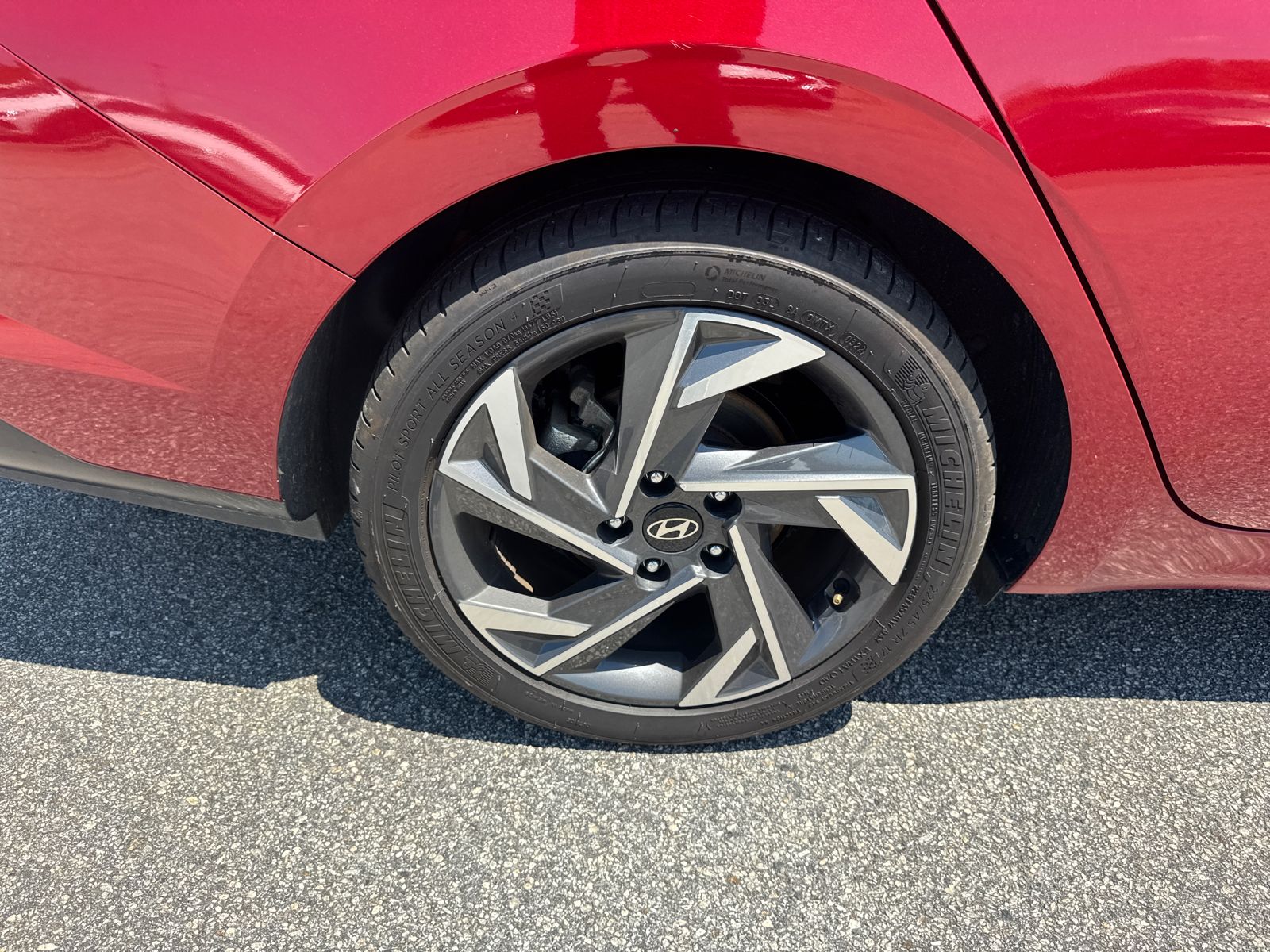 Used 2024 Red Hyundai SEL image 17