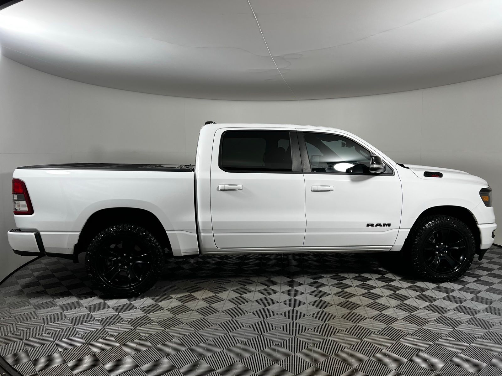 Thumbnail: 2022 RAM 1500 - 4