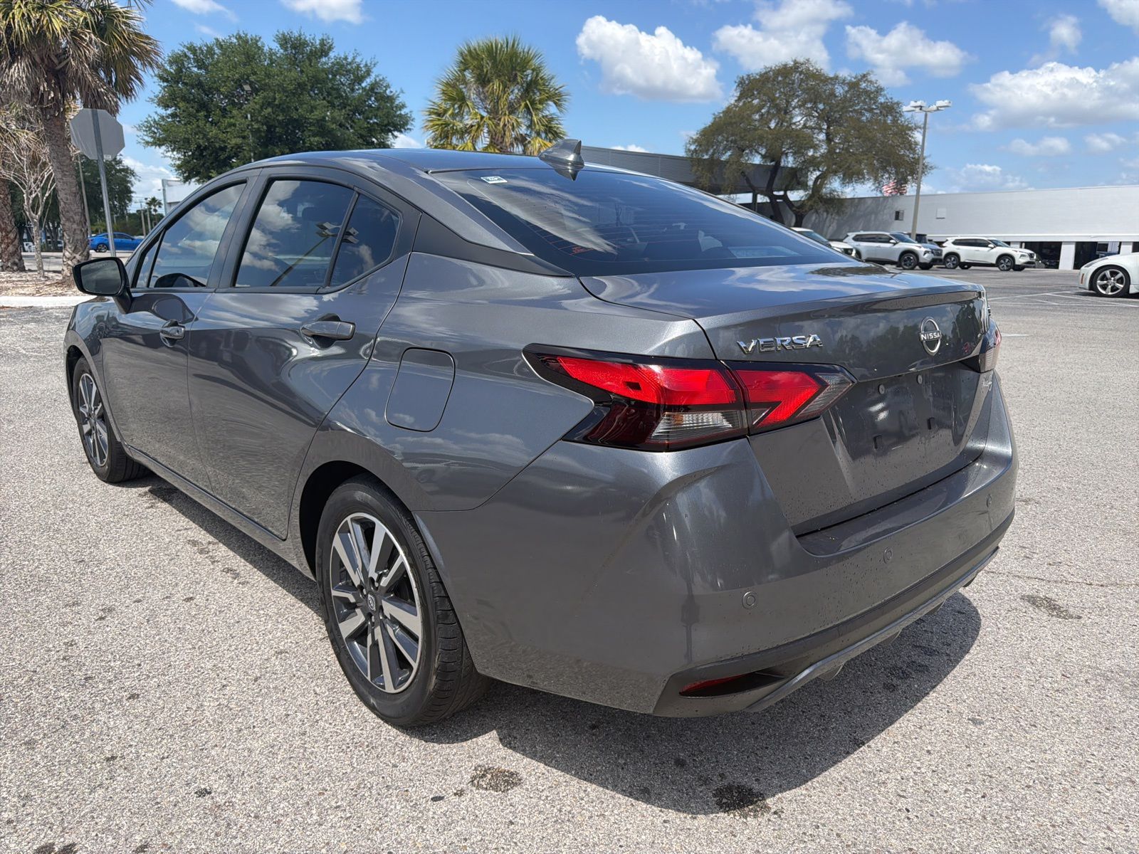 Used 2024 Nissan Versa 1.6 SV 4D Sedan
