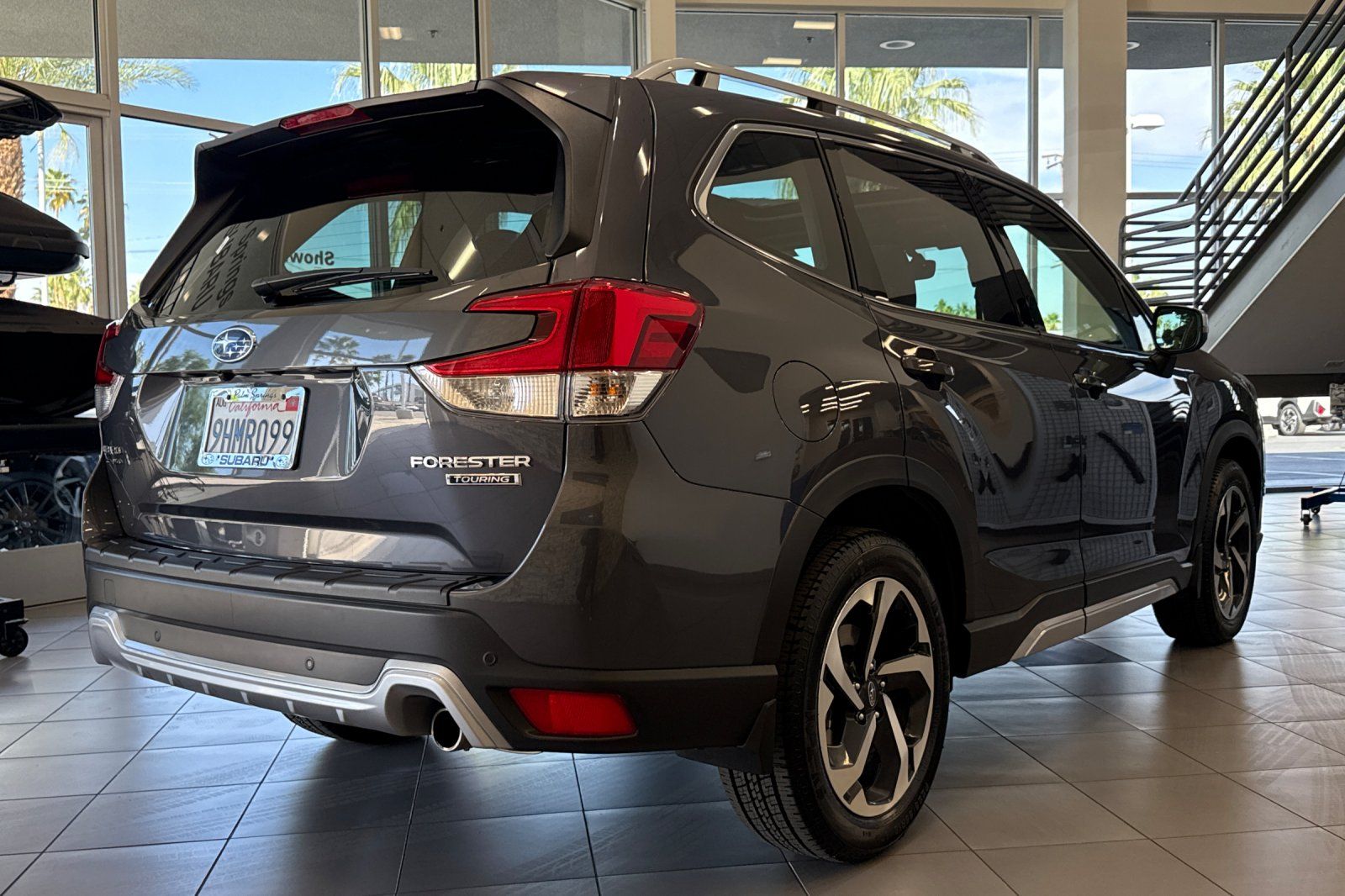 View vehicle photo 5