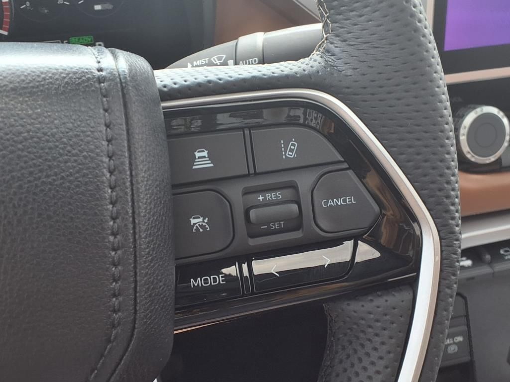 2025 Toyota Tundra Hybrid 1794 Edition - 11