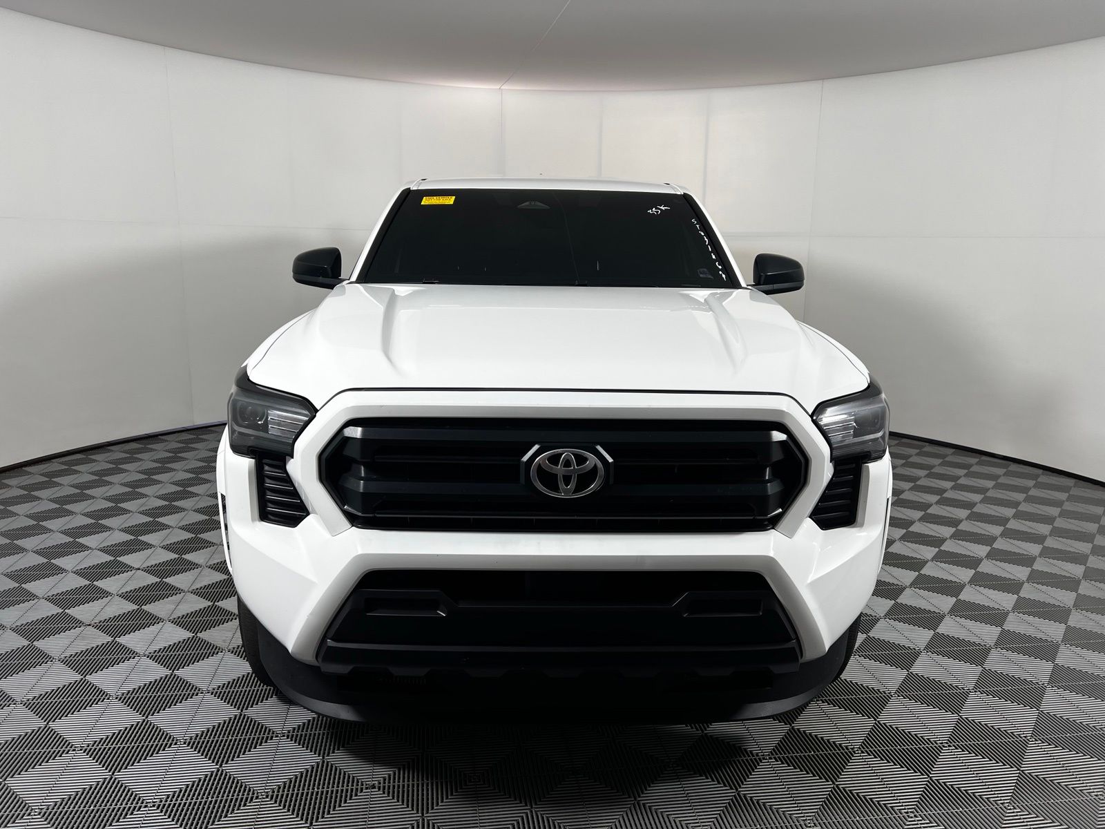 Thumbnail: 2025 Toyota Tacoma - 2