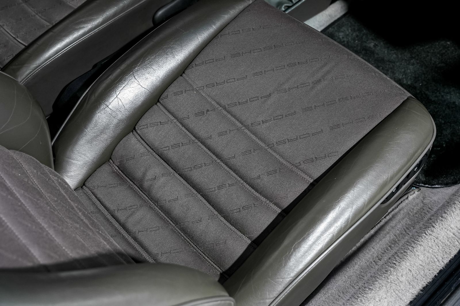 1988 Porsche 911 Carrera — photo 37