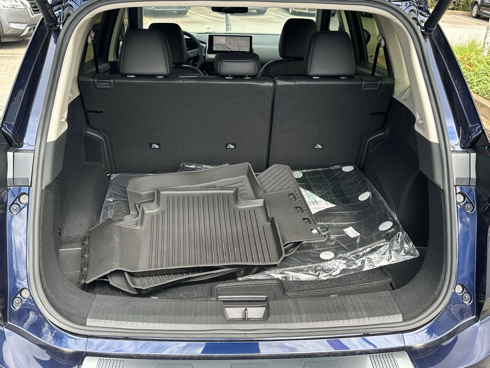 2025 Nissan Rogue SL photo 25