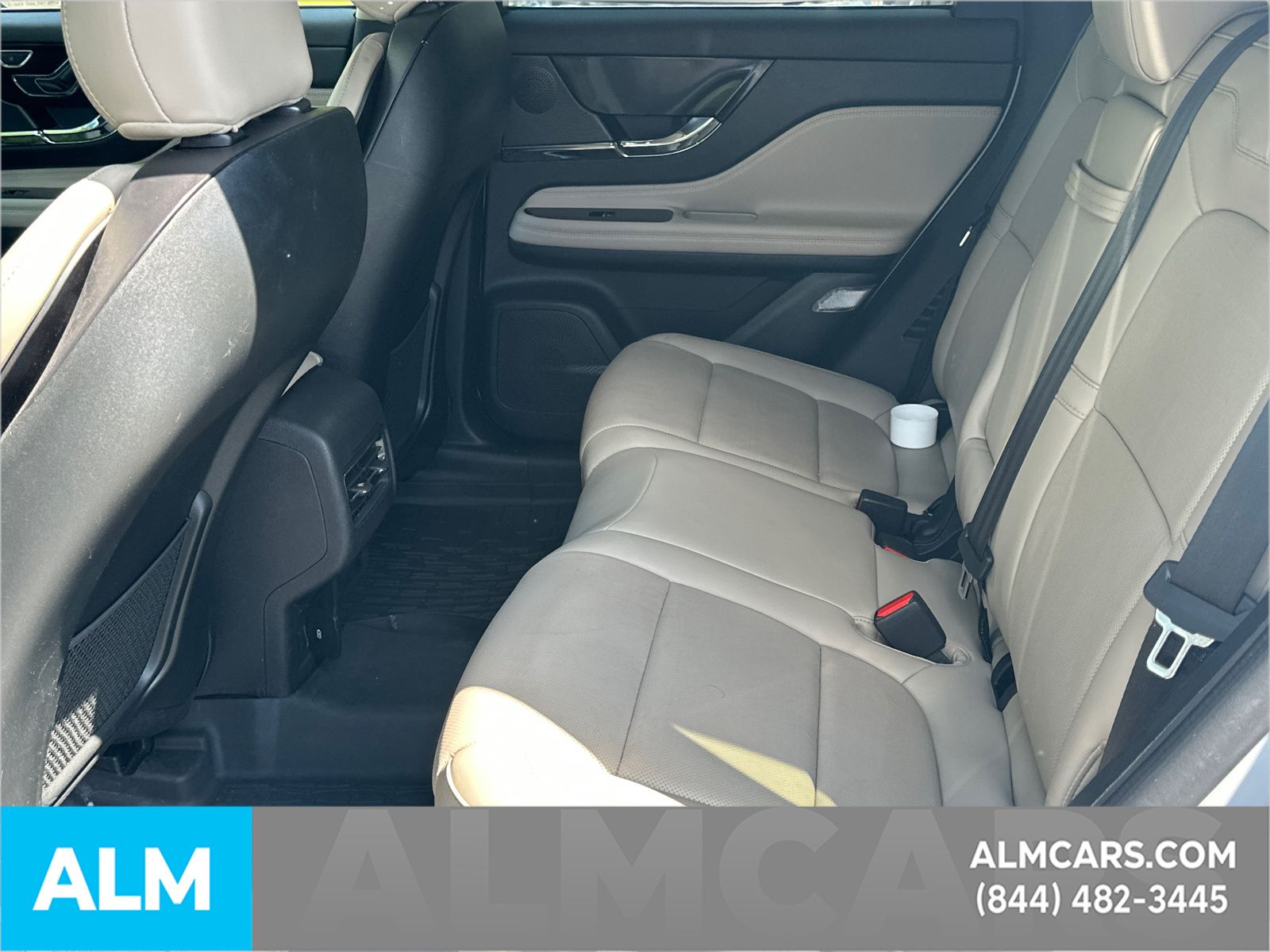 Used 2025 White Lincoln Grand Touring image 24