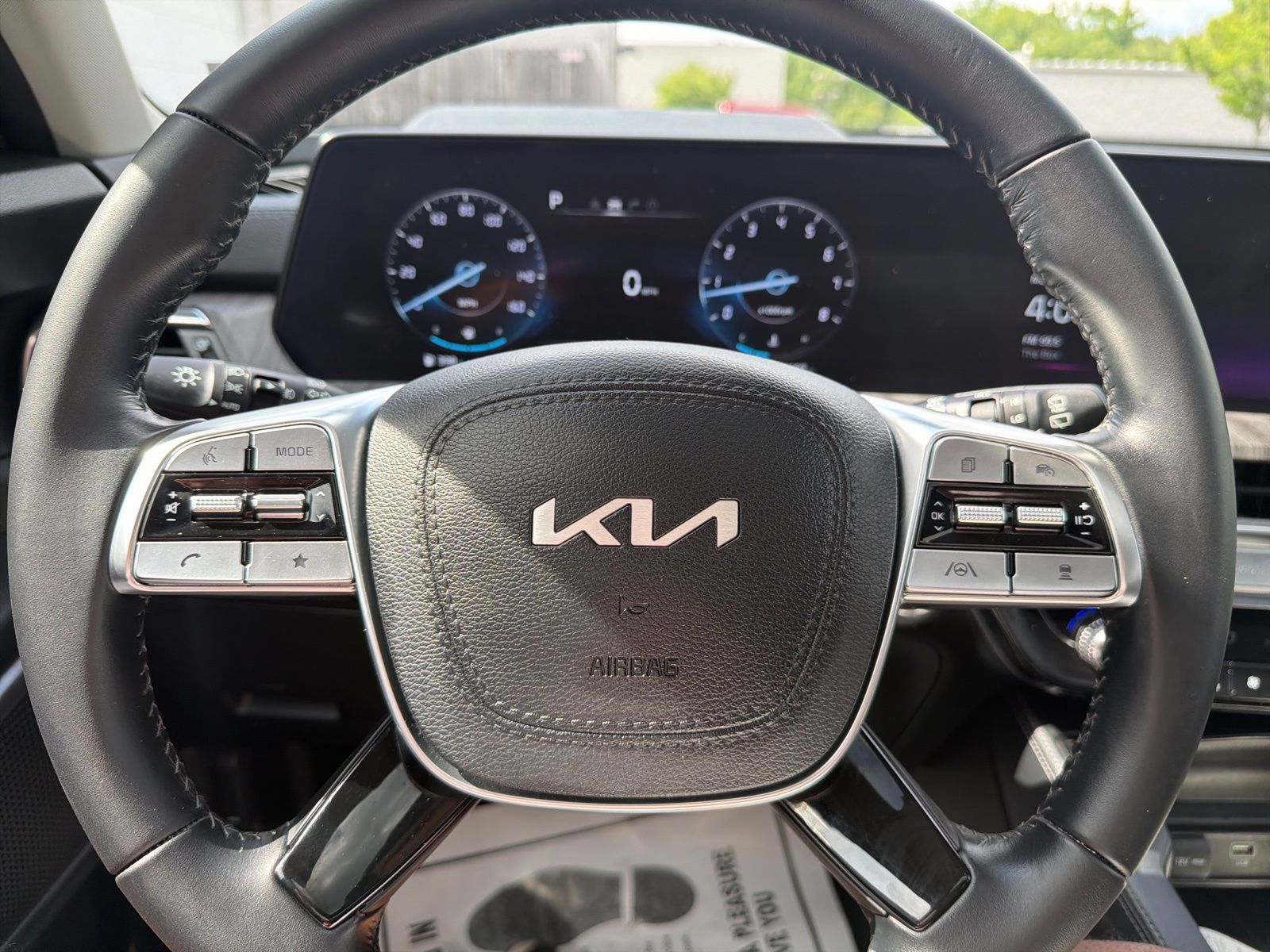 Used 2024 Everlasting Silver Kia SX image 18