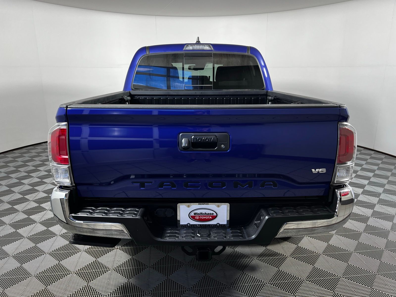 Thumbnail: 2023 Toyota Tacoma - 6