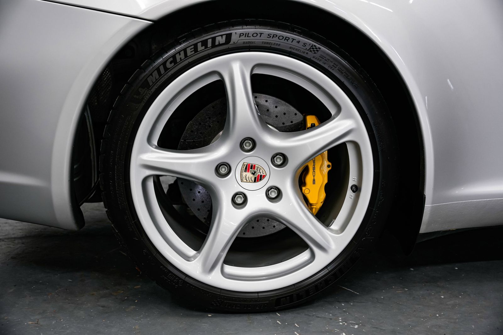 2005 Porsche 911 Carrera S — photo 46