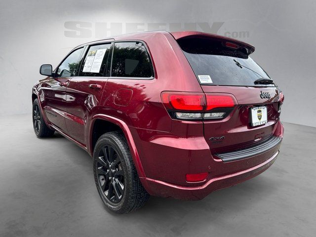 Used 2019 Velvet Red Pearlcoat Jeep Altitude image 13
