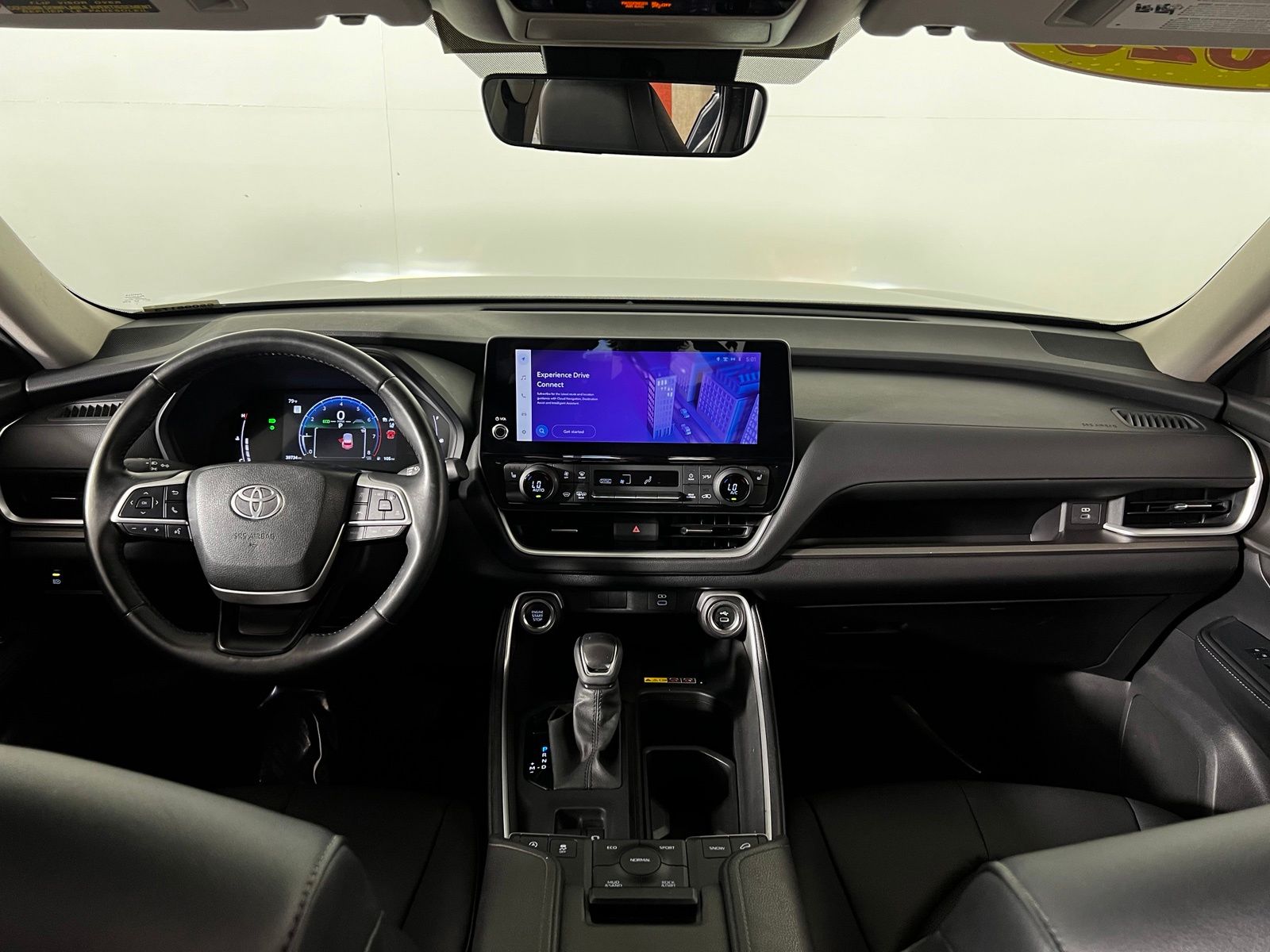 Thumbnail: 2025 Toyota Grand Highlander - 25