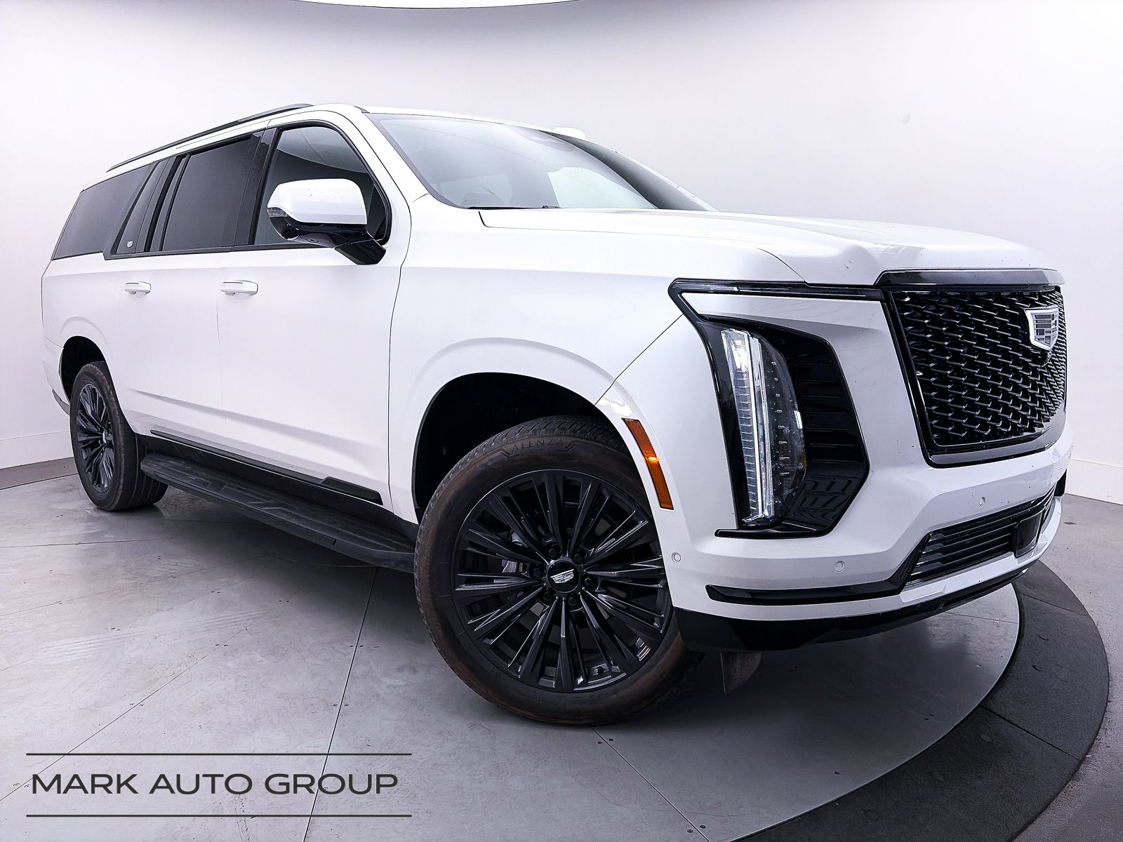 2025 Cadillac Escalade ESV Sport