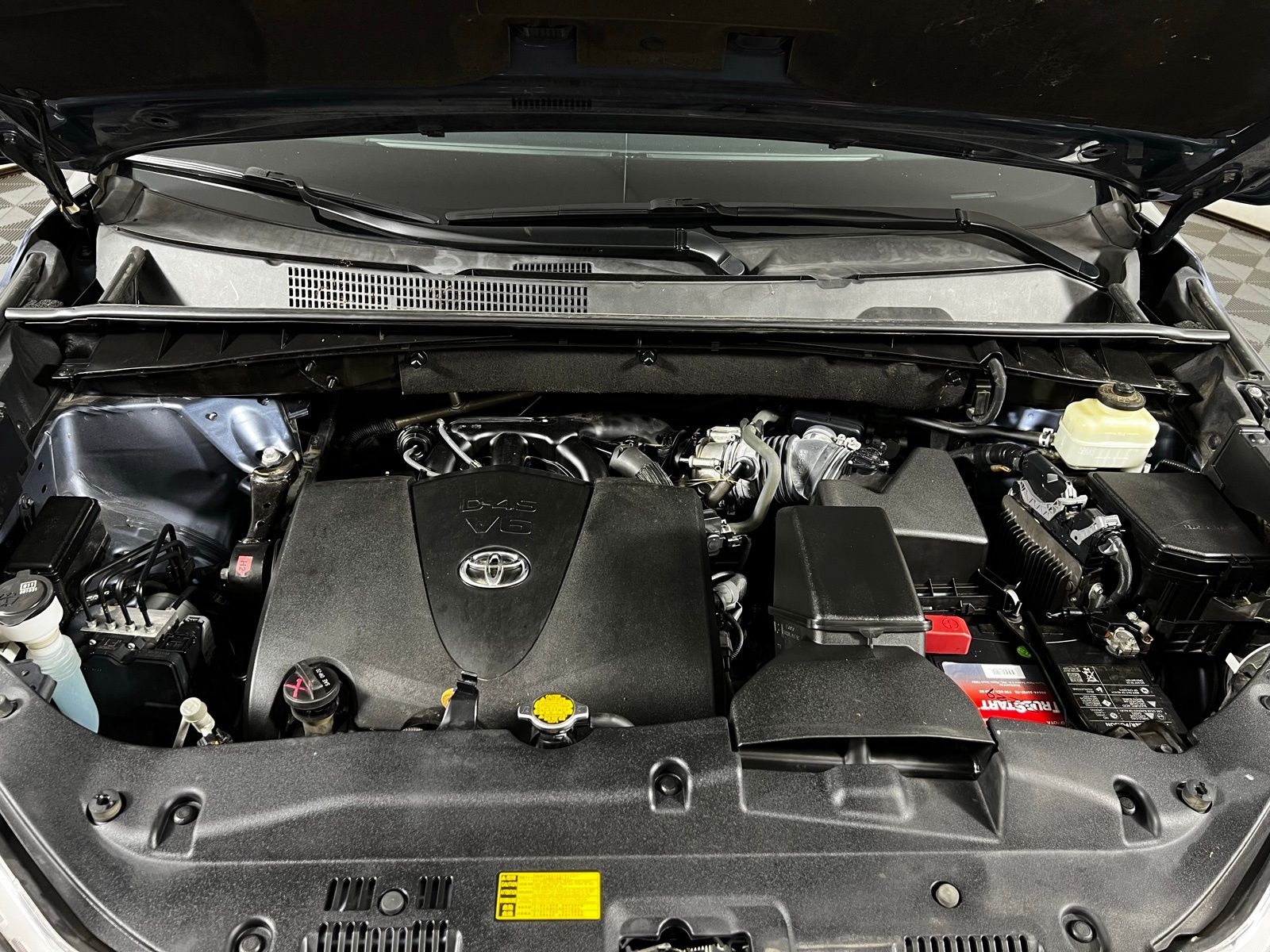 2017 Toyota Highlander XLE 9