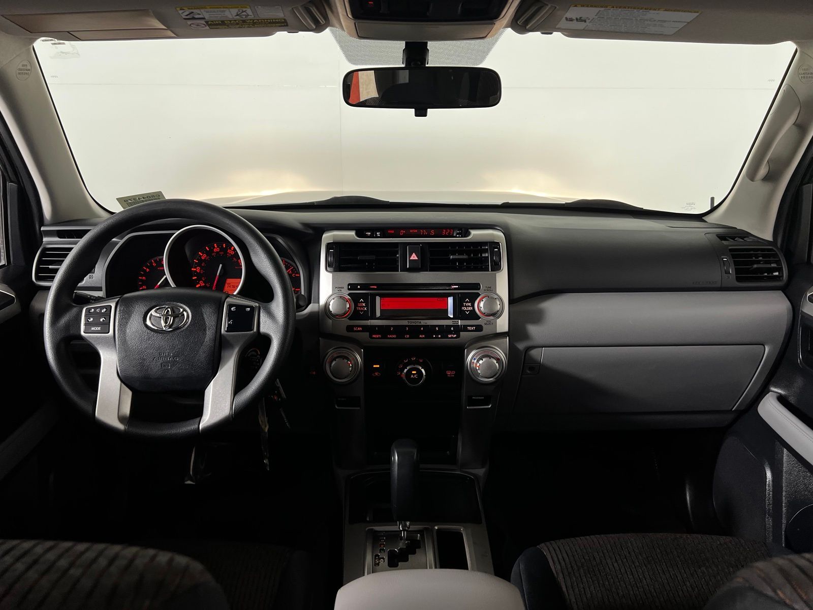Thumbnail: 2012 Toyota 4Runner - 23