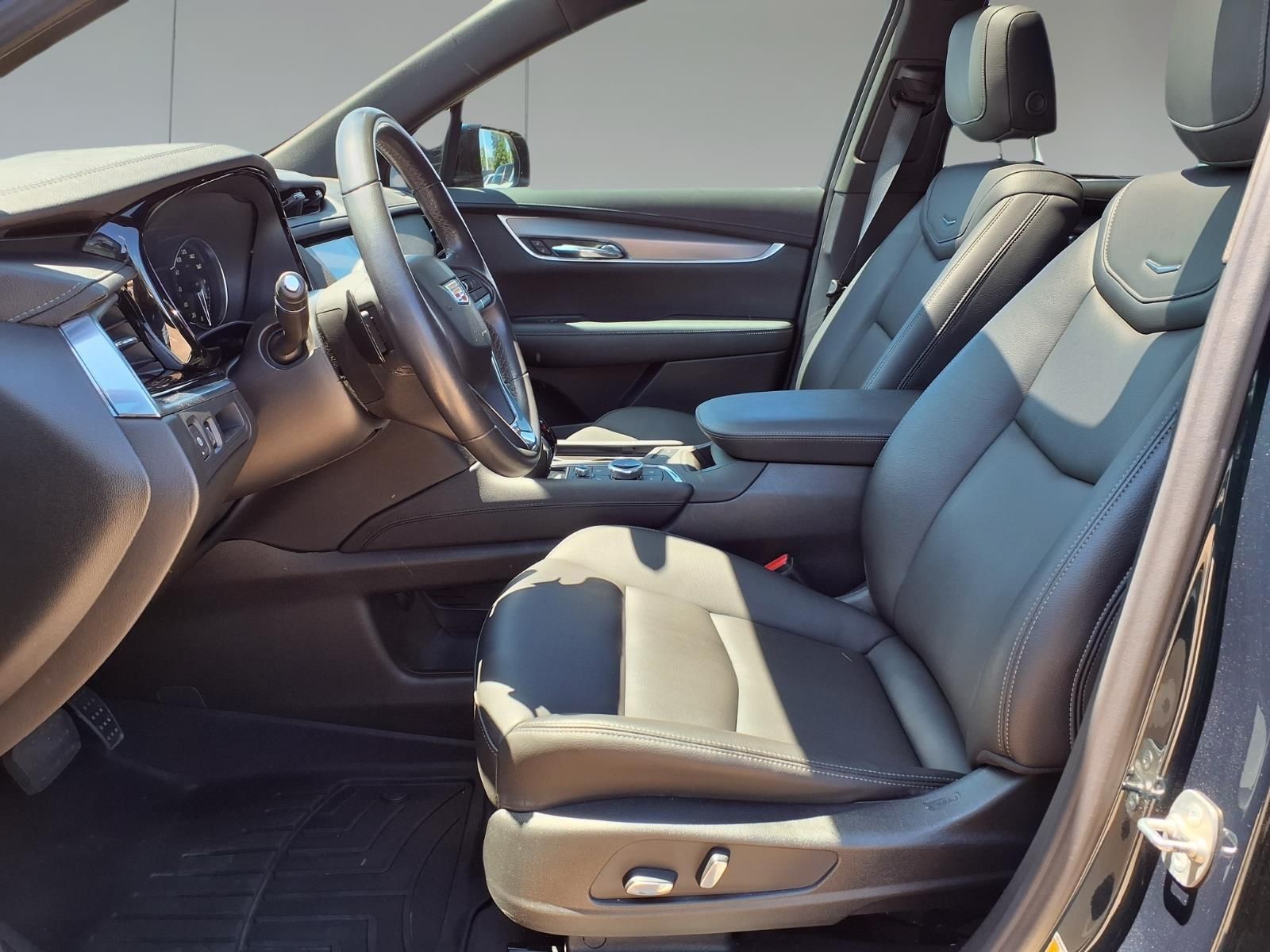 2024 Cadillac XT6 Luxury Green at Bayway Cadillac of The Woodlands