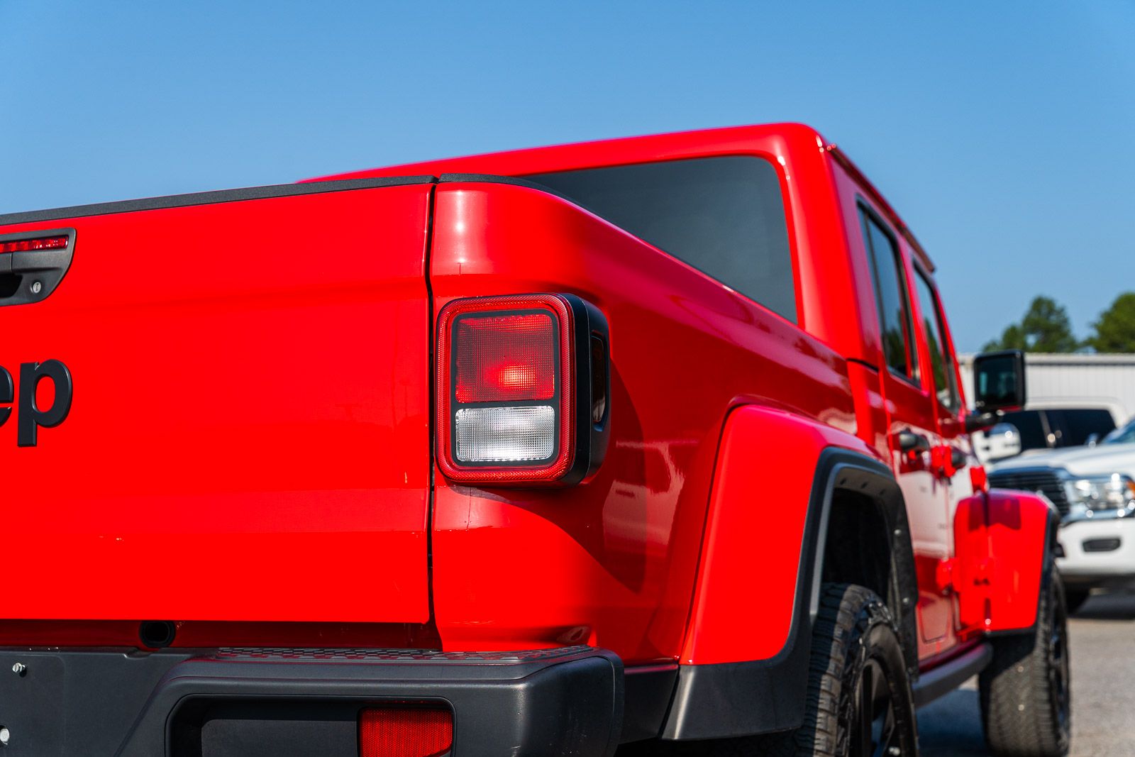 Used 2024 Jeep Gladiator Truck