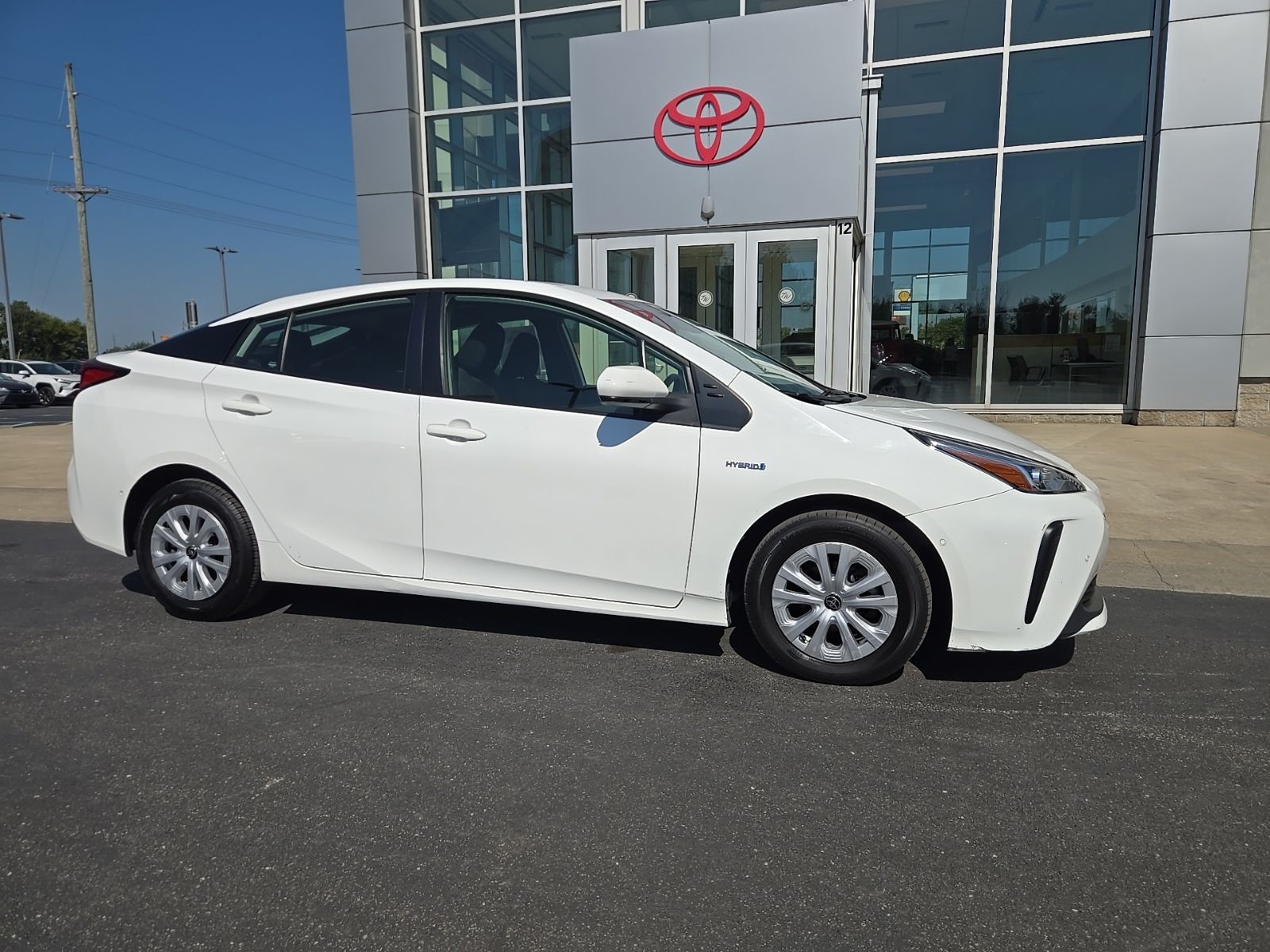 2022 Toyota Prius LE