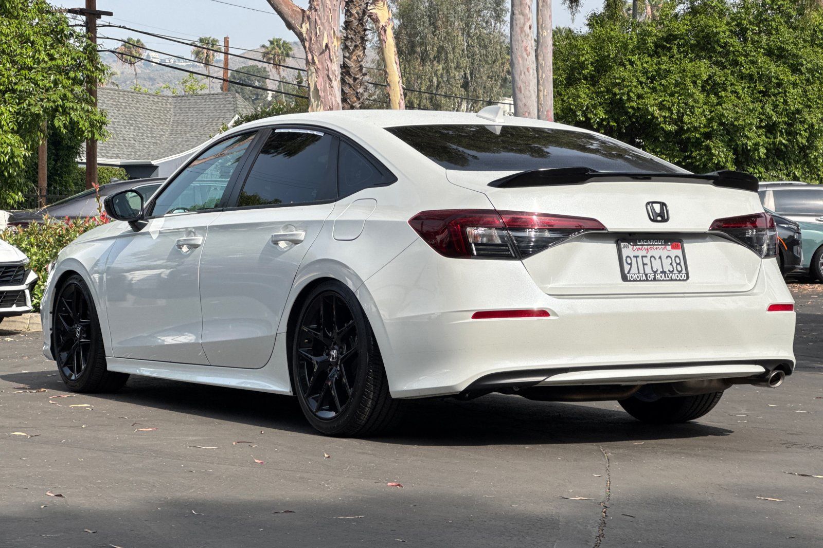 View vehicle photo 6