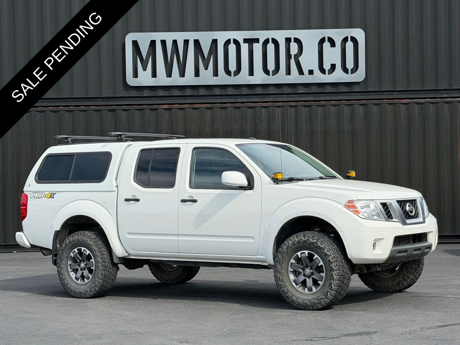 Glacier White 2019 Nissan Frontier Pickup Truck Four-Wheel Drive 5-Speed Automatic Overdrive
