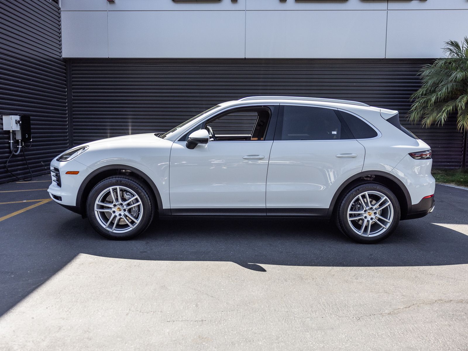 2023 Porsche Cayenne Base