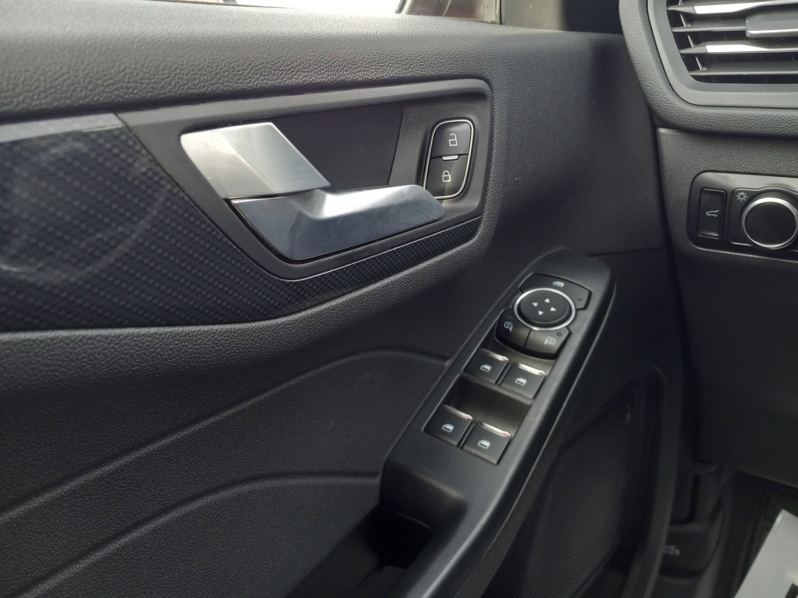 2024 Ford Escape image 27