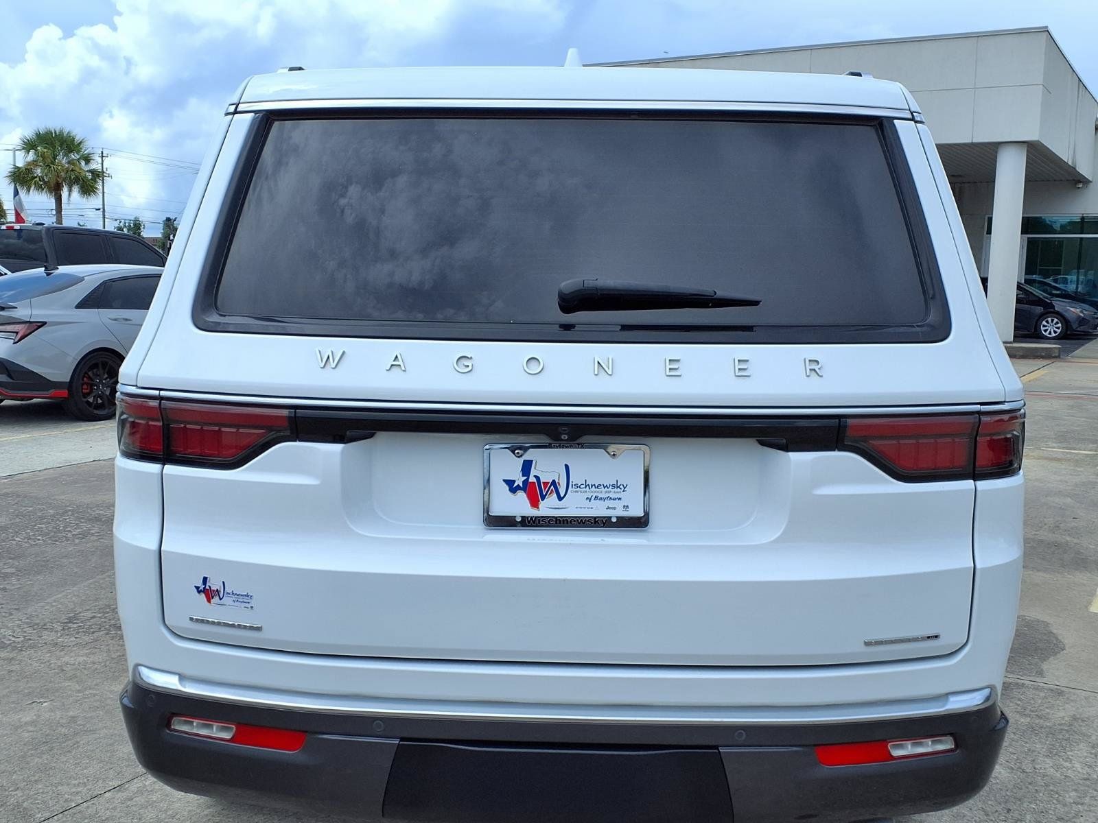 2022 Jeep Wagoneer Series III White at Bayshore Chrysler Jeep Dodge Ram