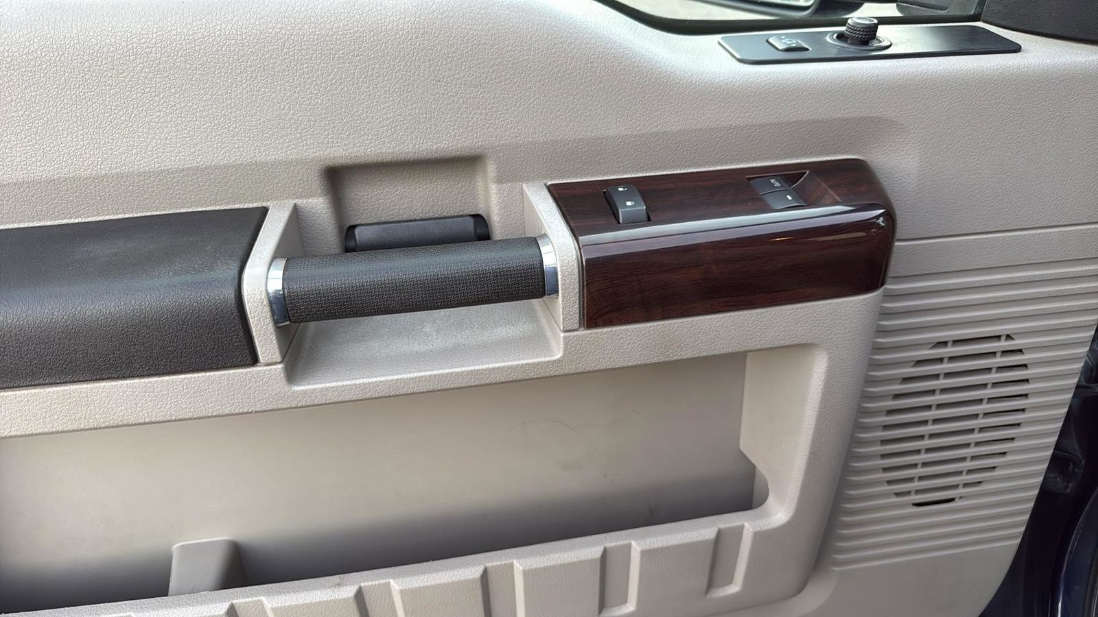 Used Car 2008 Ford F-250sd  Lariat For Sale Under $25,000 In Austin, Texas