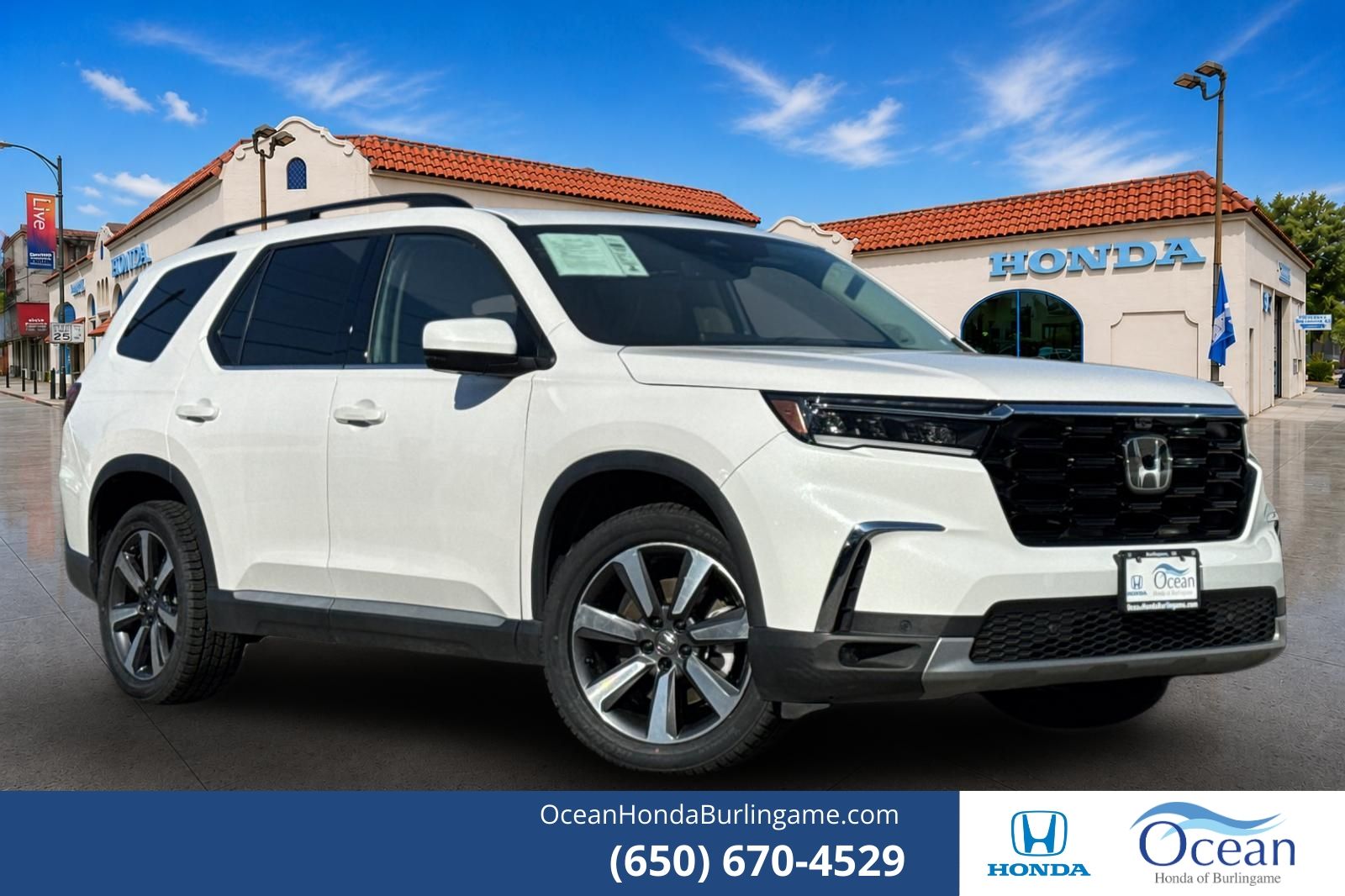 Platinum White Pearl 2023 Honda Pilot SUV / Crossover All-Wheel Drive Automatic