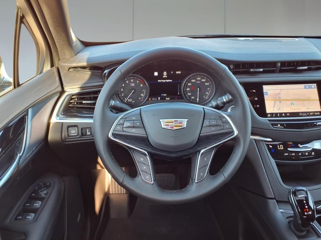 2025 Cadillac XT5 Premium Luxury - 11