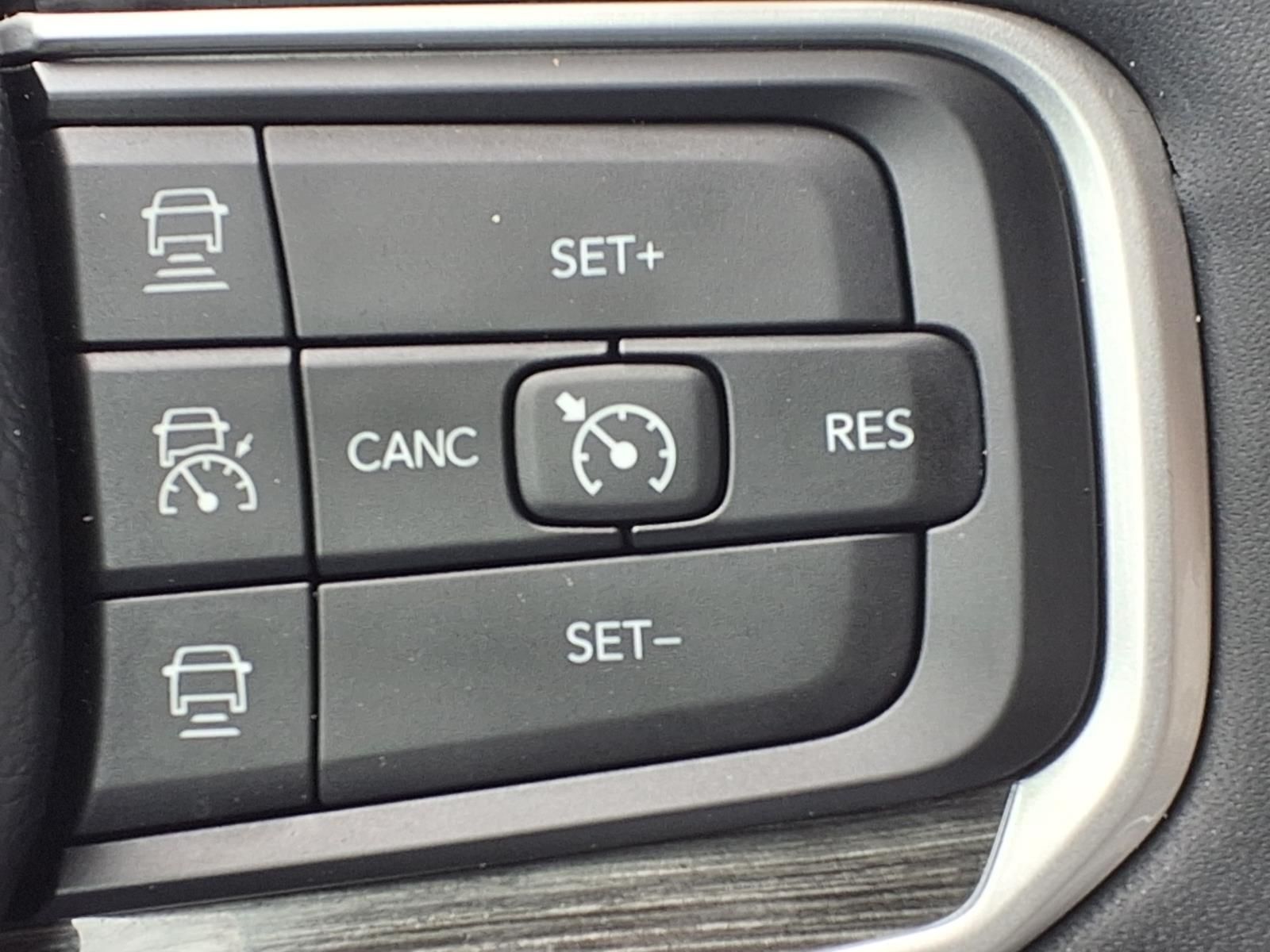 2022 Jeep Wagoneer Series III Black at Victoria Chrysler Dodge Jeep Ram