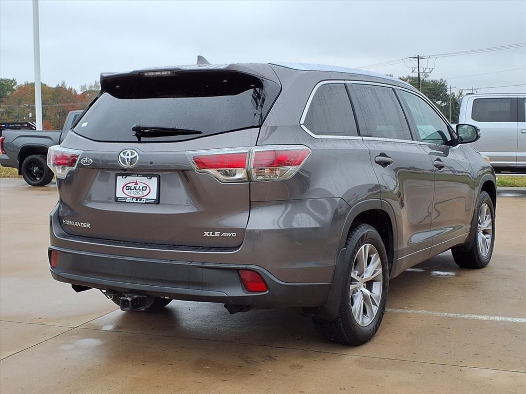 2015 Toyota Highlander XLE V6 Gray at Gullo Toyota