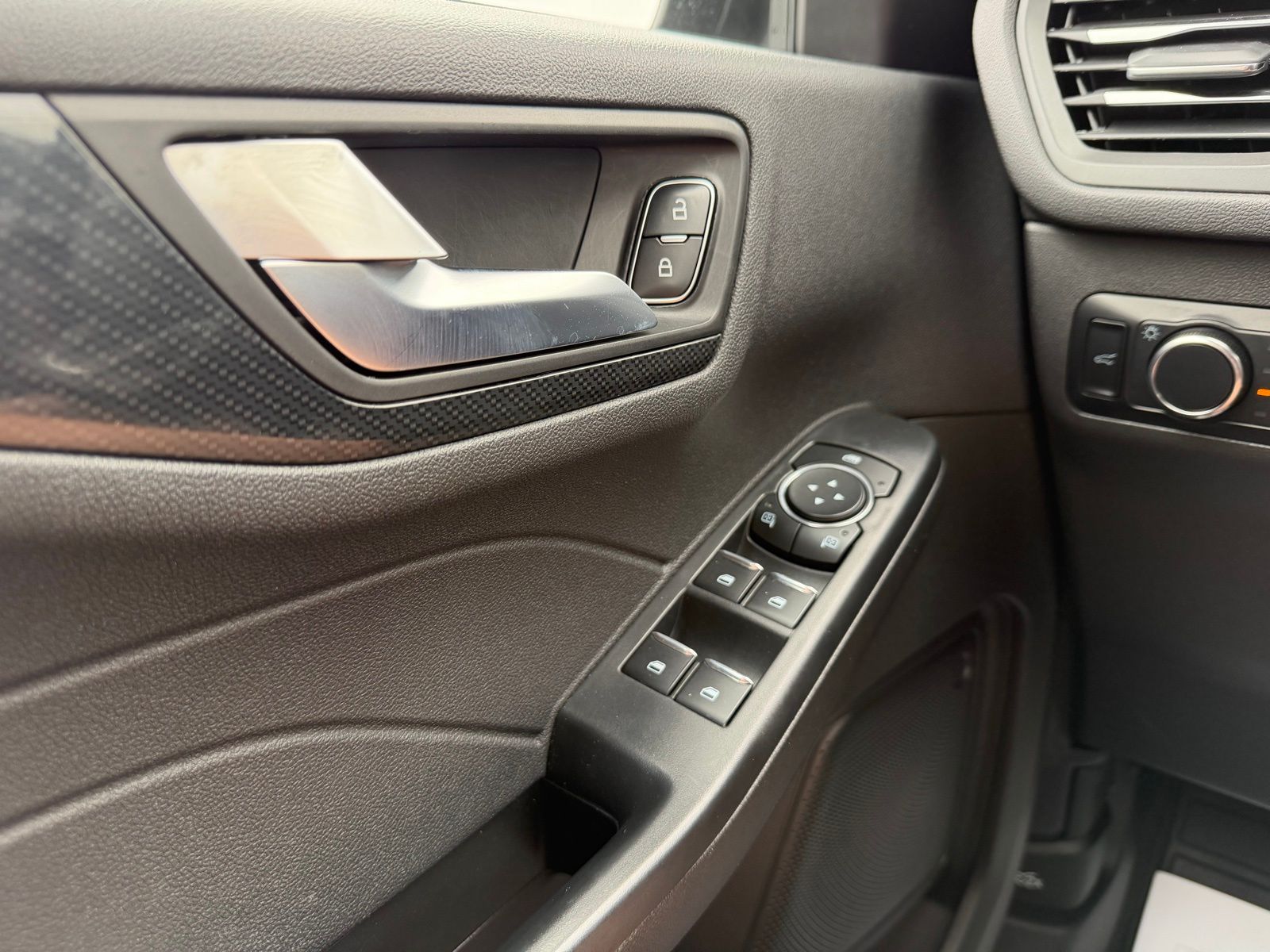 2024 Ford Escape image 27