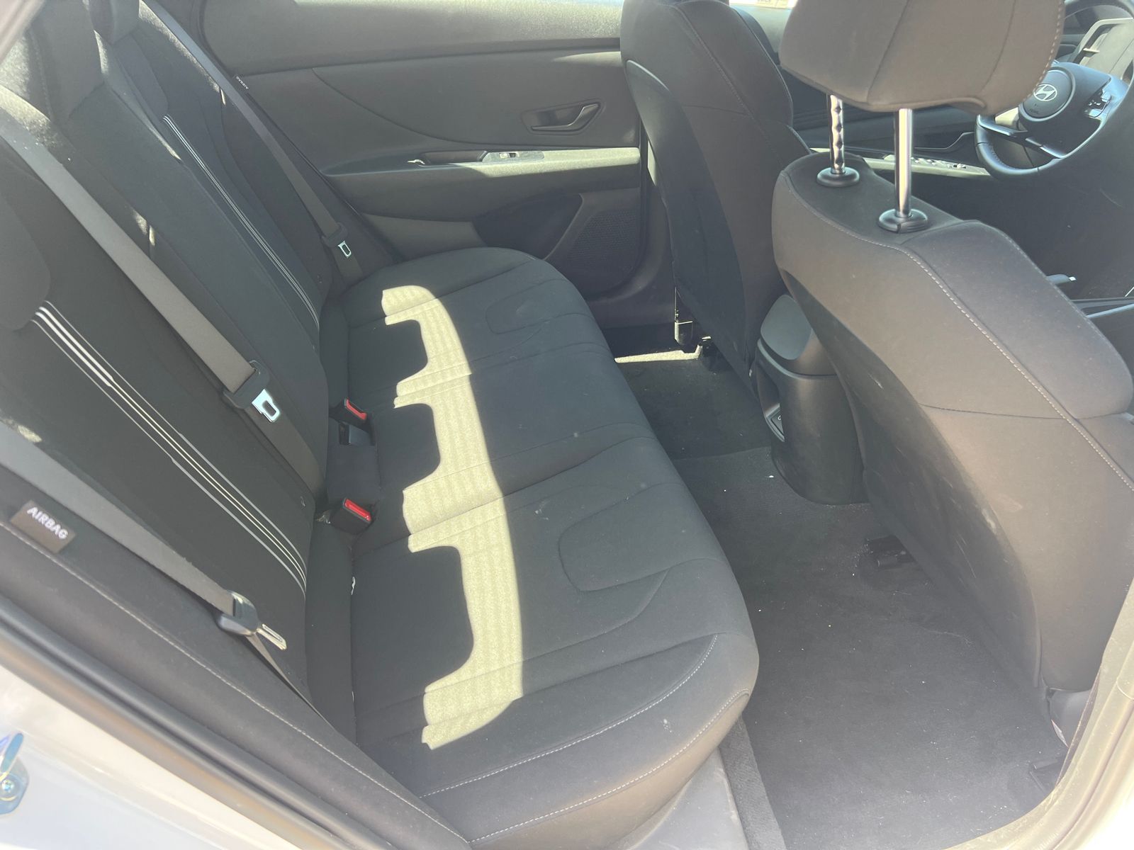 Used 2025 White Hyundai SEL Sport image 14