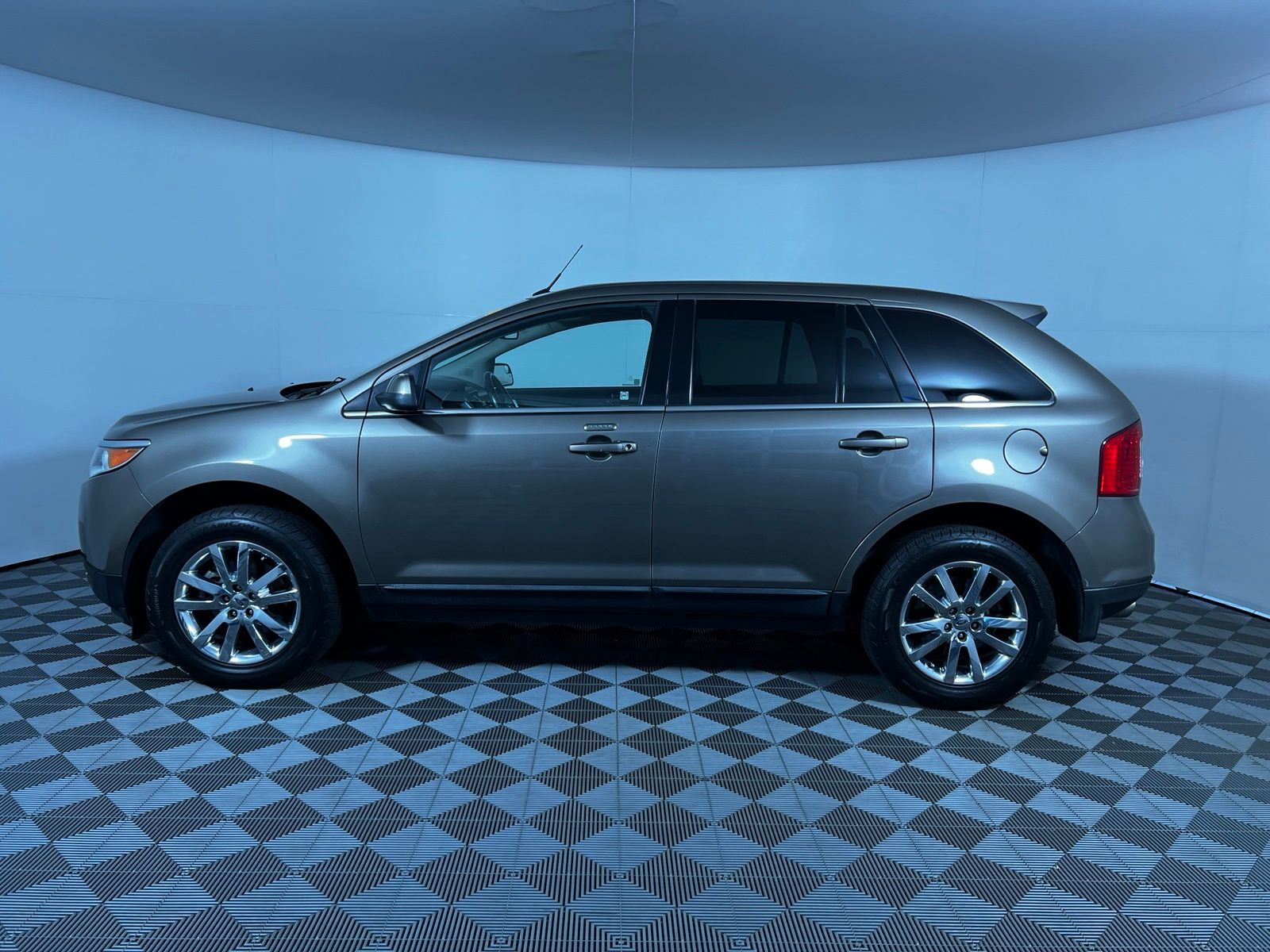 Thumbnail: 2012 Ford Edge - 8