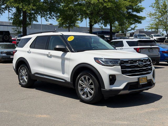 2025 Ford Explorer Active 4WD (PL535)'s photo