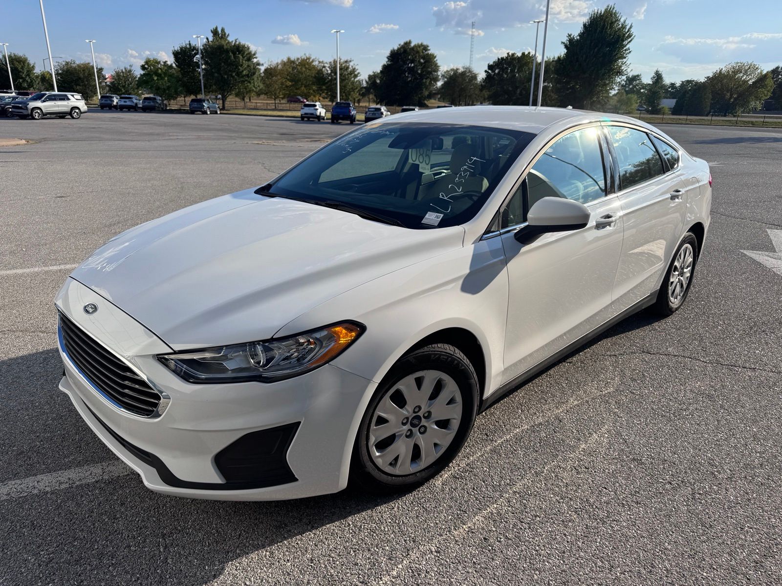 Oxford White 2020 Ford Fusion Sedan Front-Wheel Drive 6-Speed Automatic