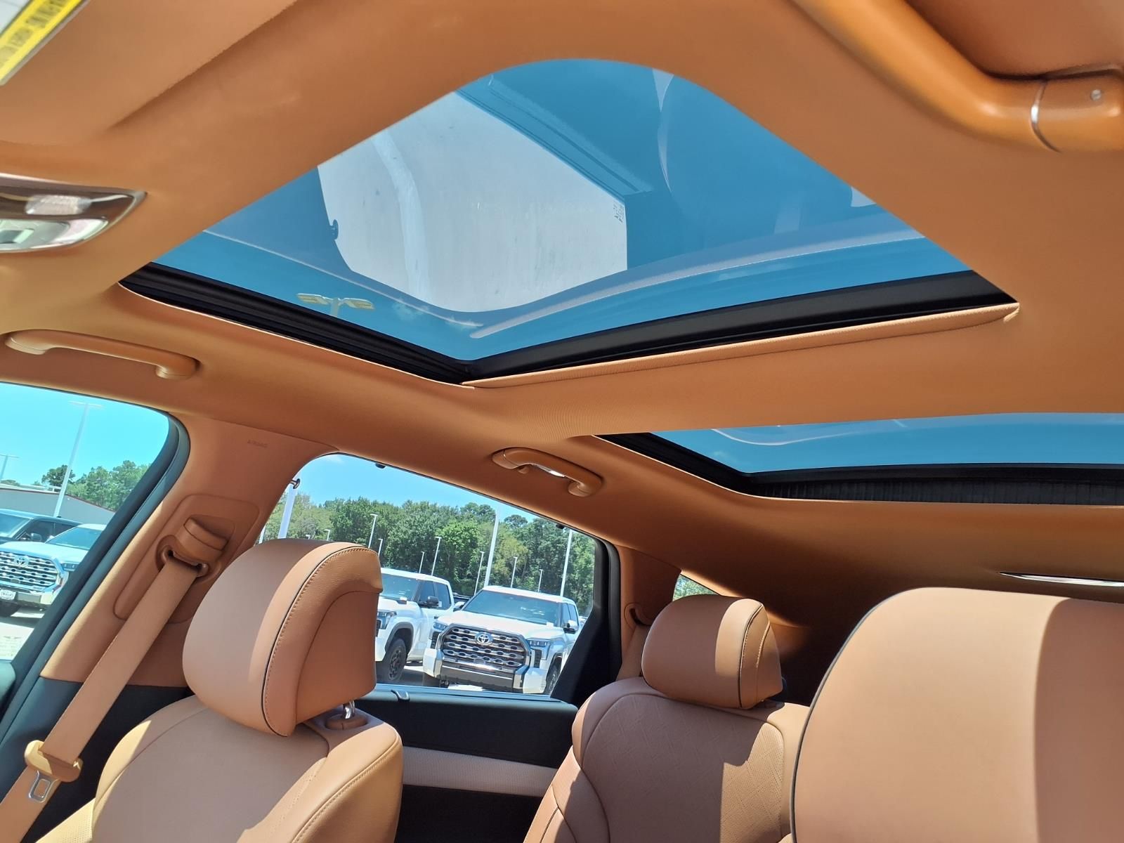 2025 Genesis GV80 3.5T Advanced White at Texan Dodge Chrysler Jeep Ram