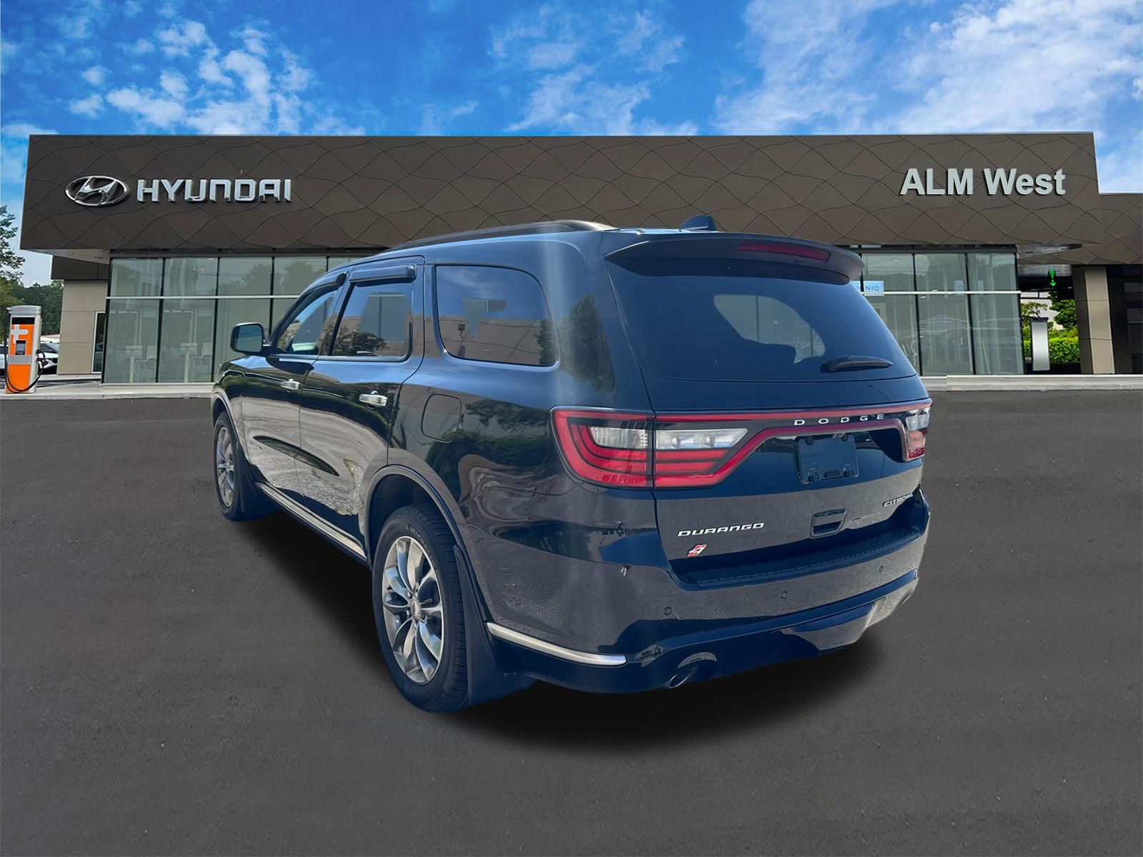 Used 2022 Black Dodge Citadel image 7