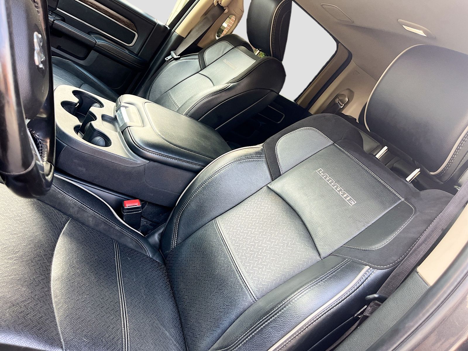 2021 RAM Ram 3500 Pickup Laramie - Photo 18