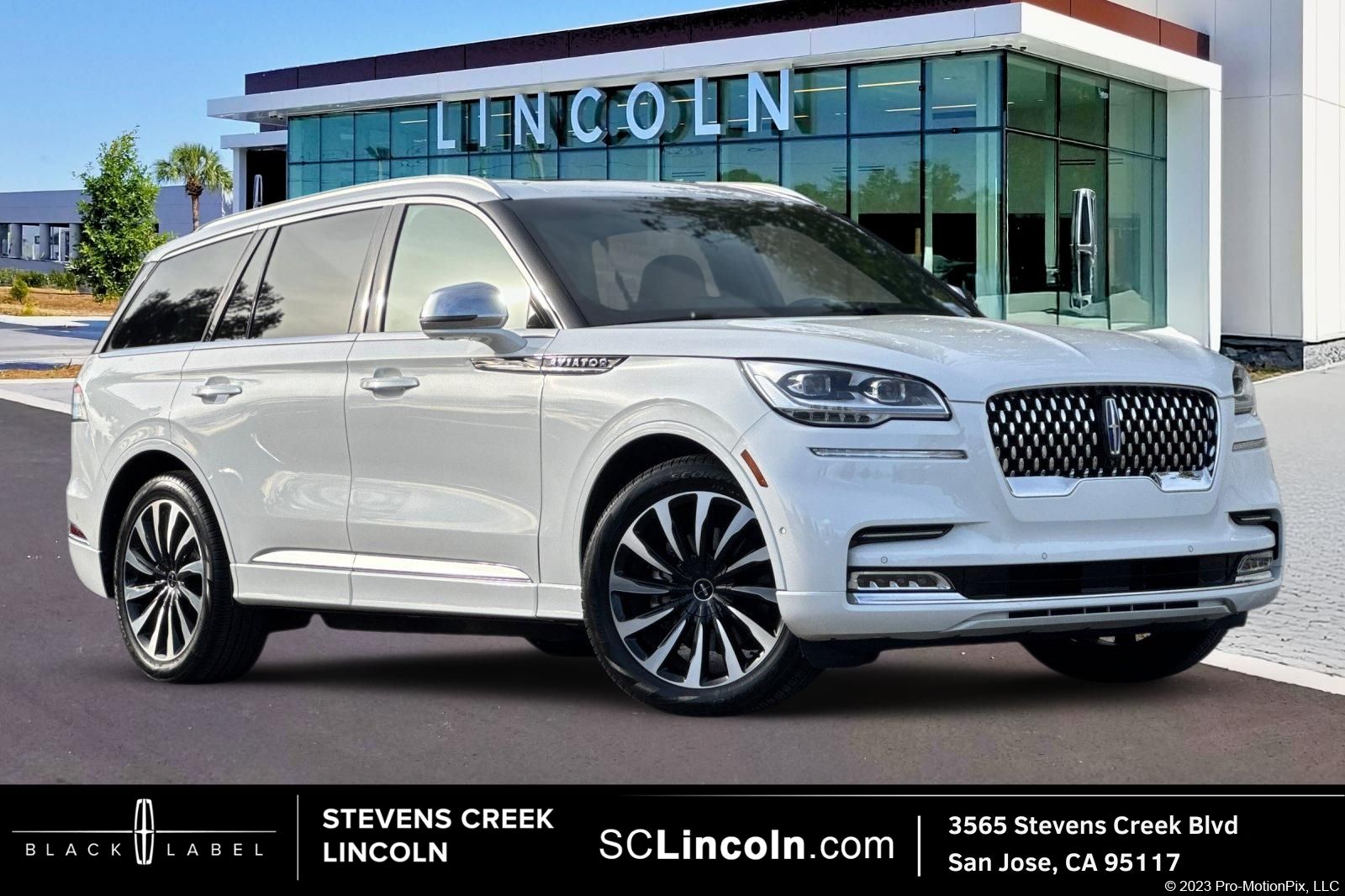 White Metallic 2022 Lincoln Aviator Black Label Grand Touring AWD SUV / Crossover All-Wheel Drive Automatic