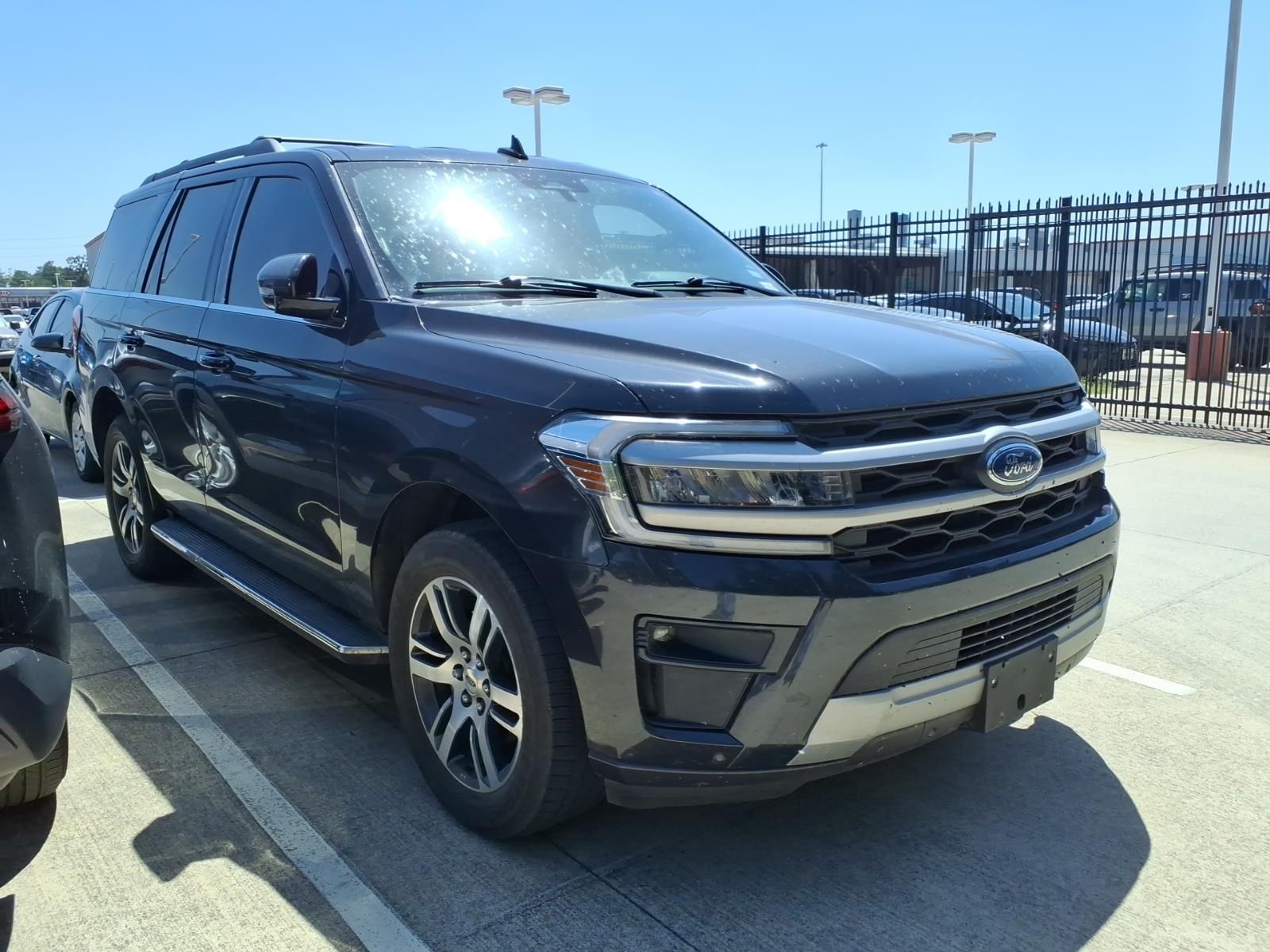 2022 Ford Expedition XLT - 0
