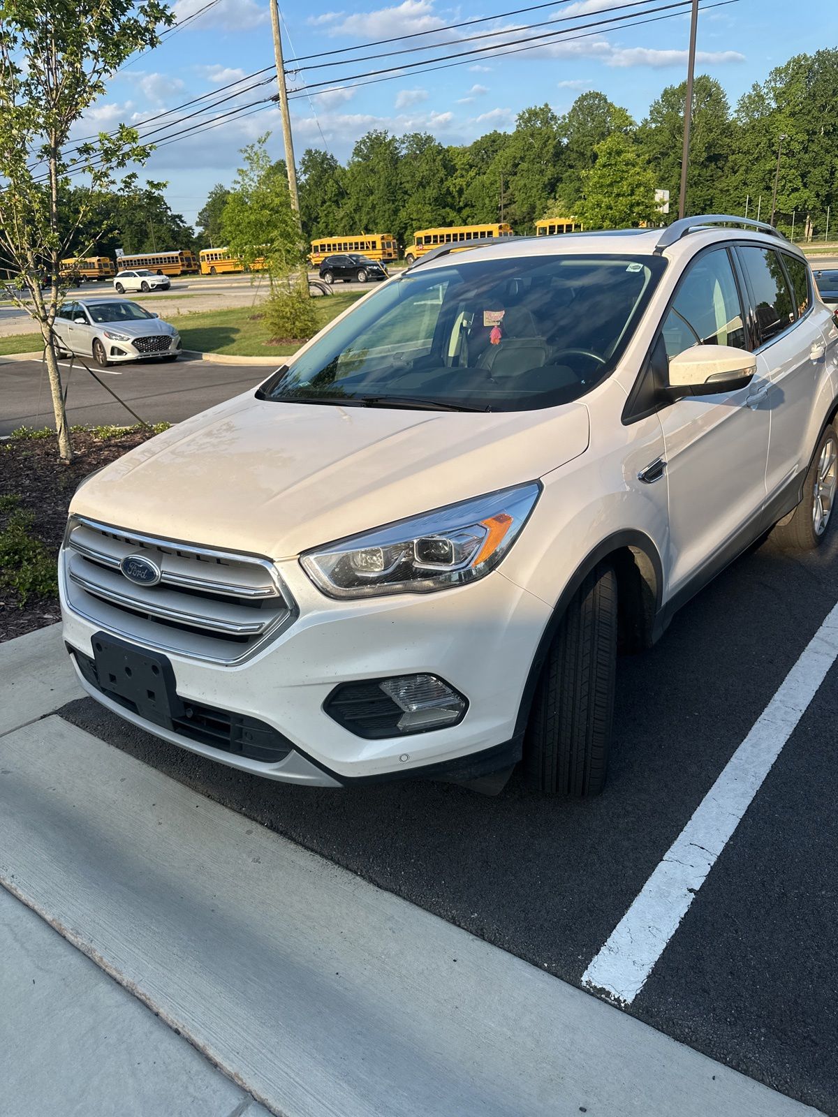 2019 Ford Escape Titanium 4WD's photo