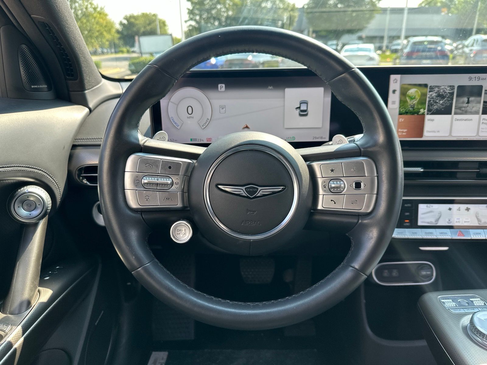 Used 2023 White Genesis Advanced image 18