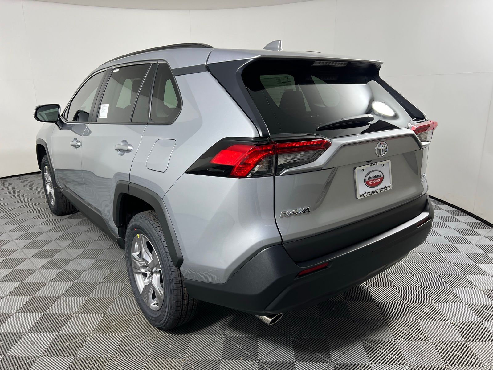 Thumbnail: 2025 Toyota RAV4 - 7