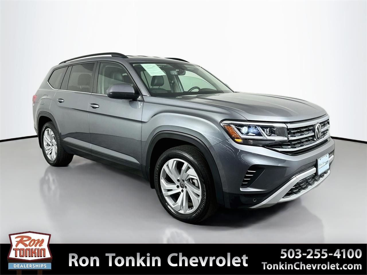 Platinum Gray Metallic 2022 Volkswagen Atlas SUV / Crossover All-Wheel Drive 8-Speed Automatic