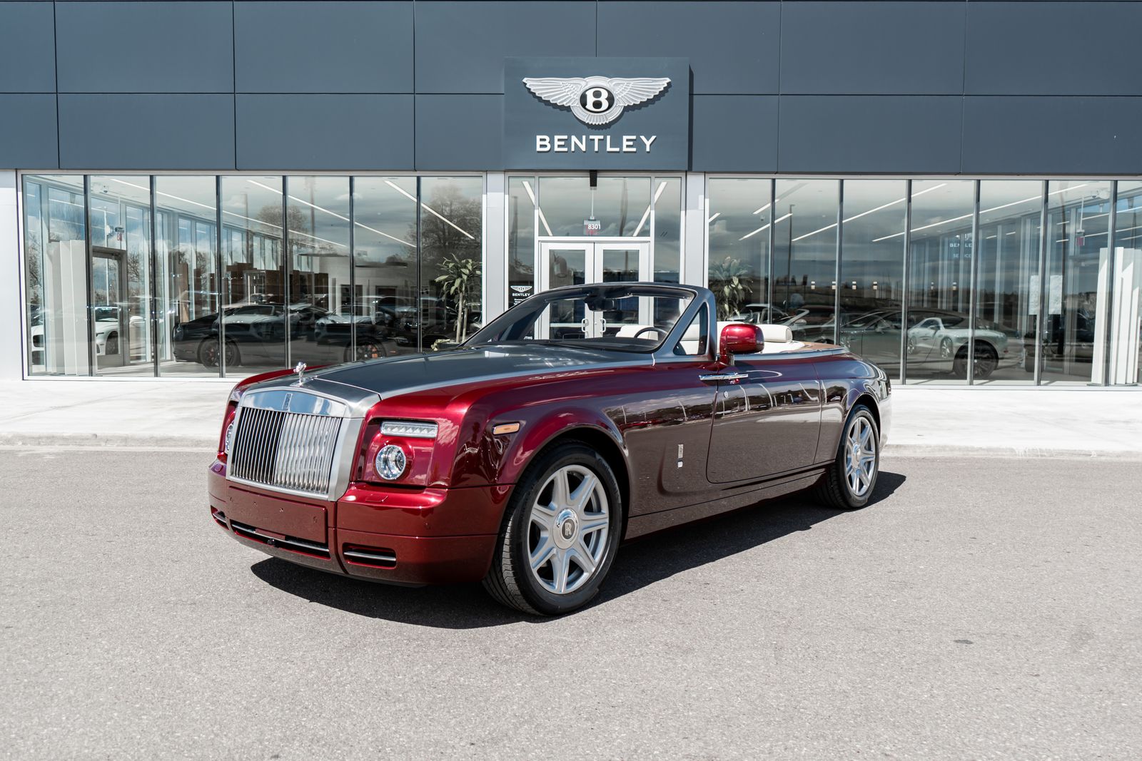Merlot Red Mica 2010 Rolls-Royce Phantom Drophead Coupe Convertible Convertible Rear-Wheel Drive 6-Speed Automatic Overdrive