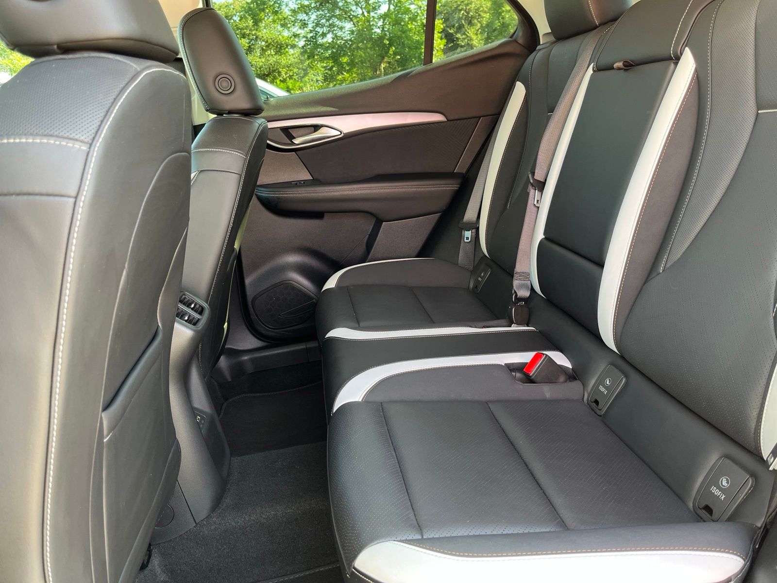 2024 Buick Envision Sport Touring - 11