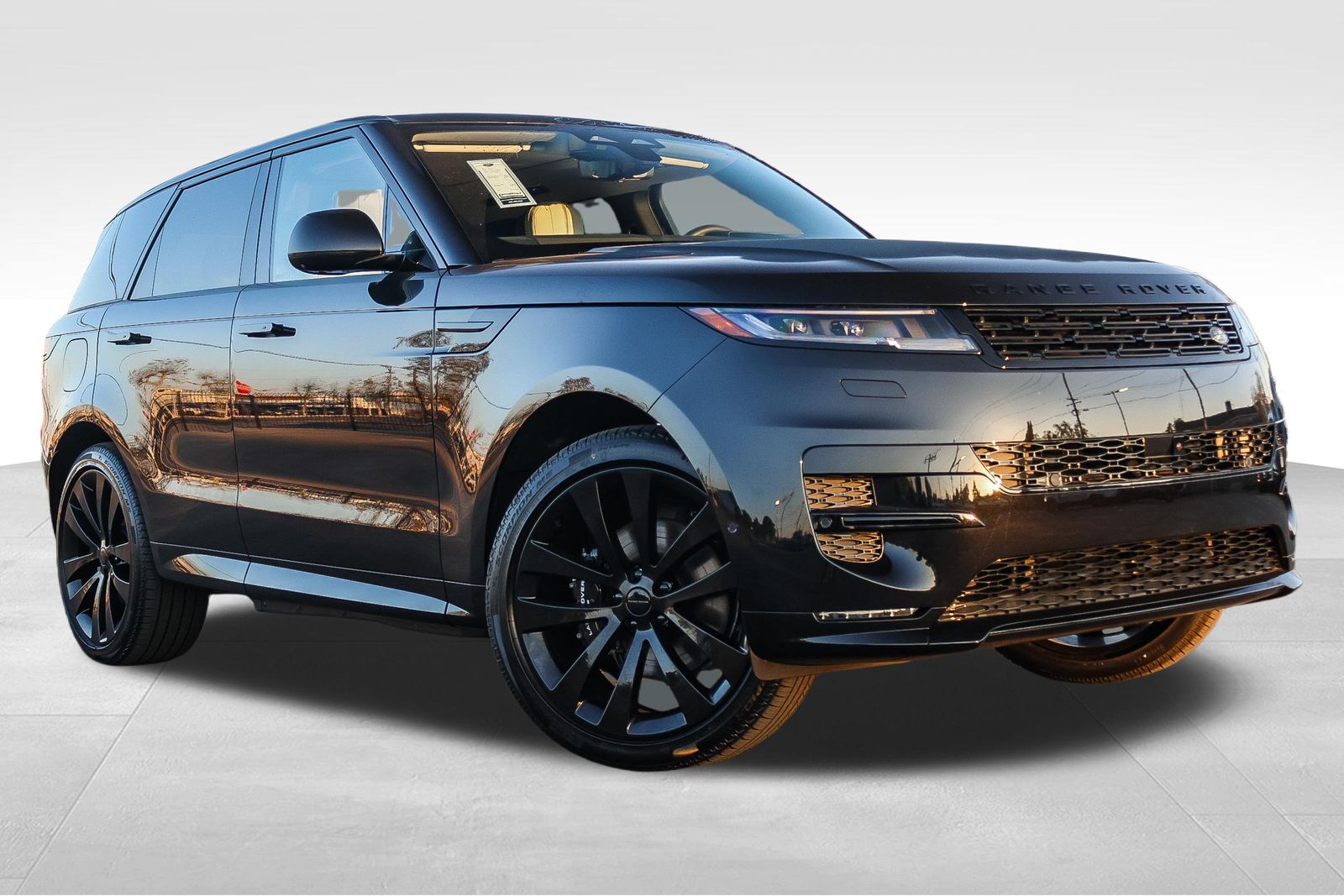 2026 Land Rover Range Rover Sport P460e Dynamic SE AWD